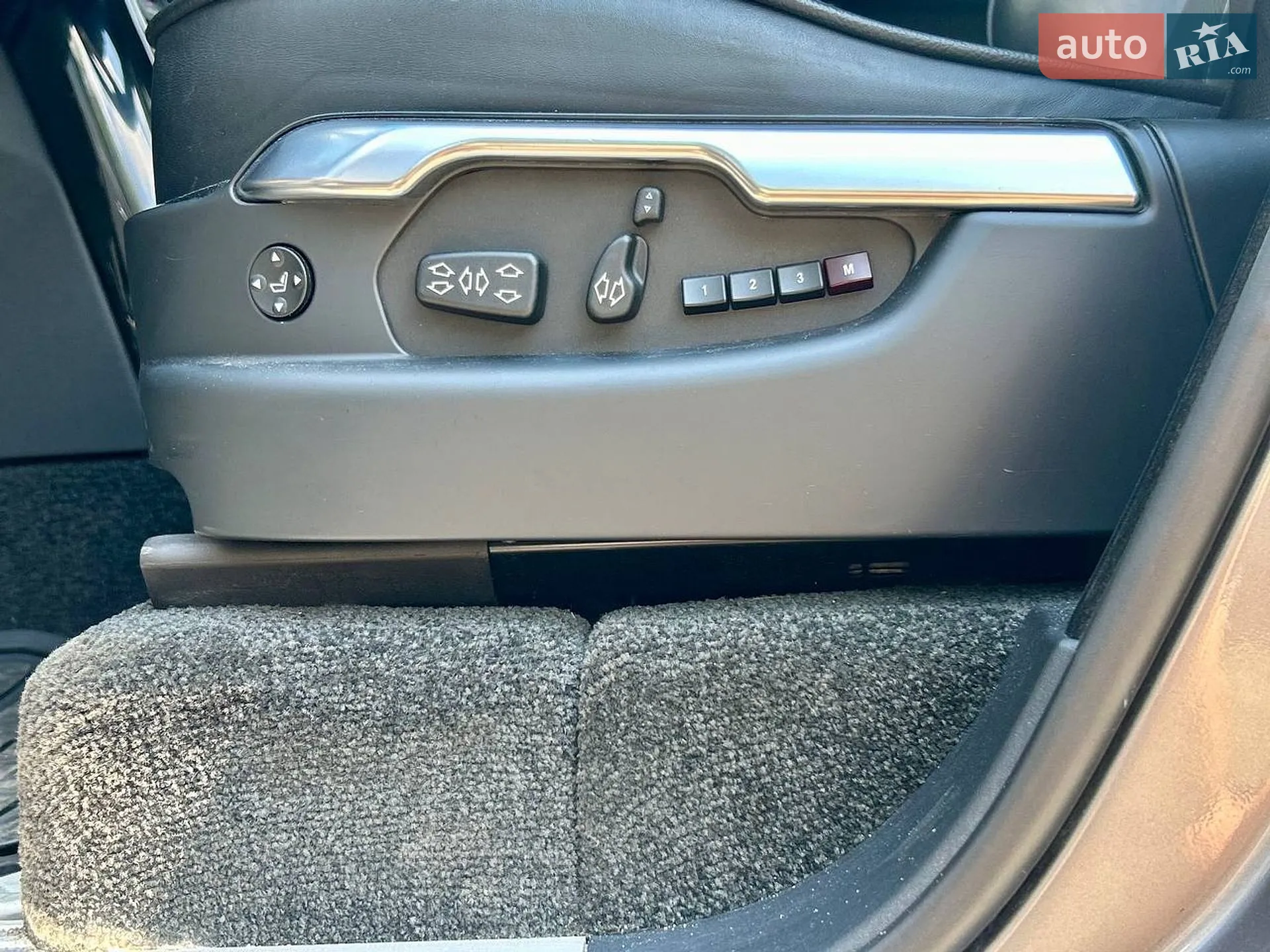 2011 Land Rover Range Rover - мініатюра 25