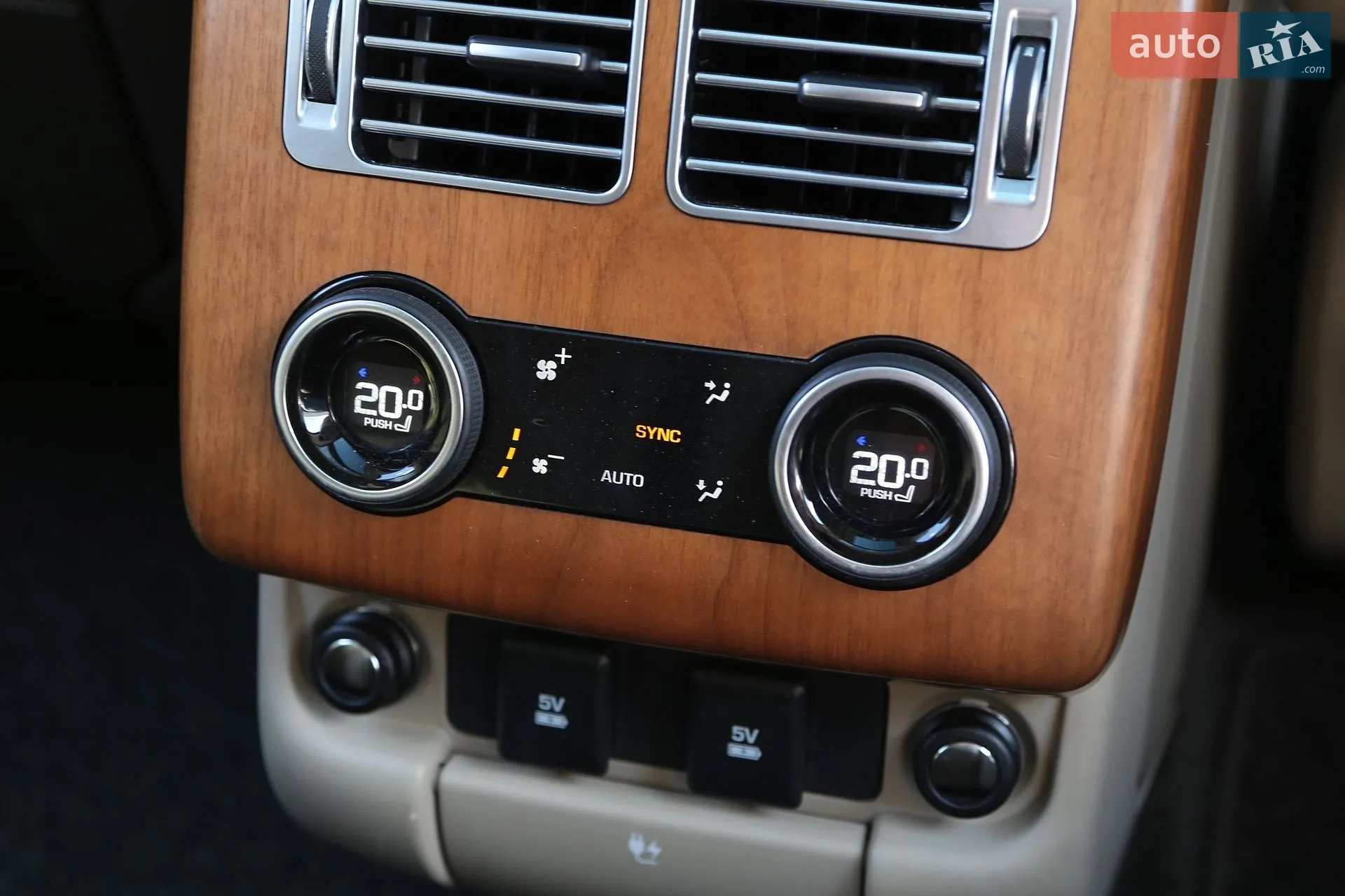 2019 Land Rover Range Rover - мініатюра 12