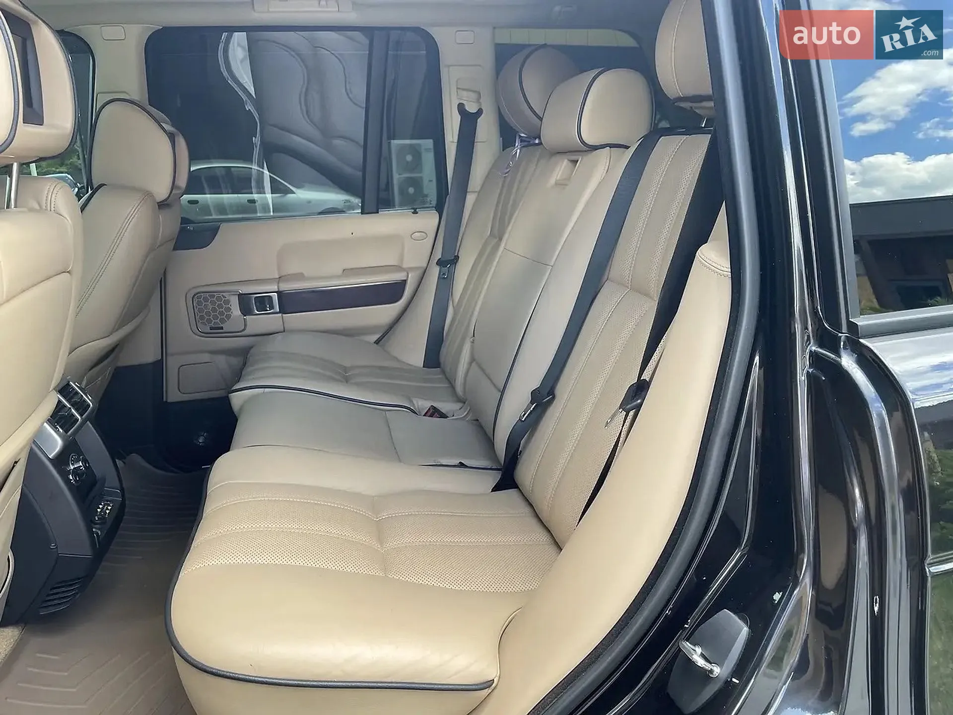 2010 Land Rover Range Rover - мініатюра 33