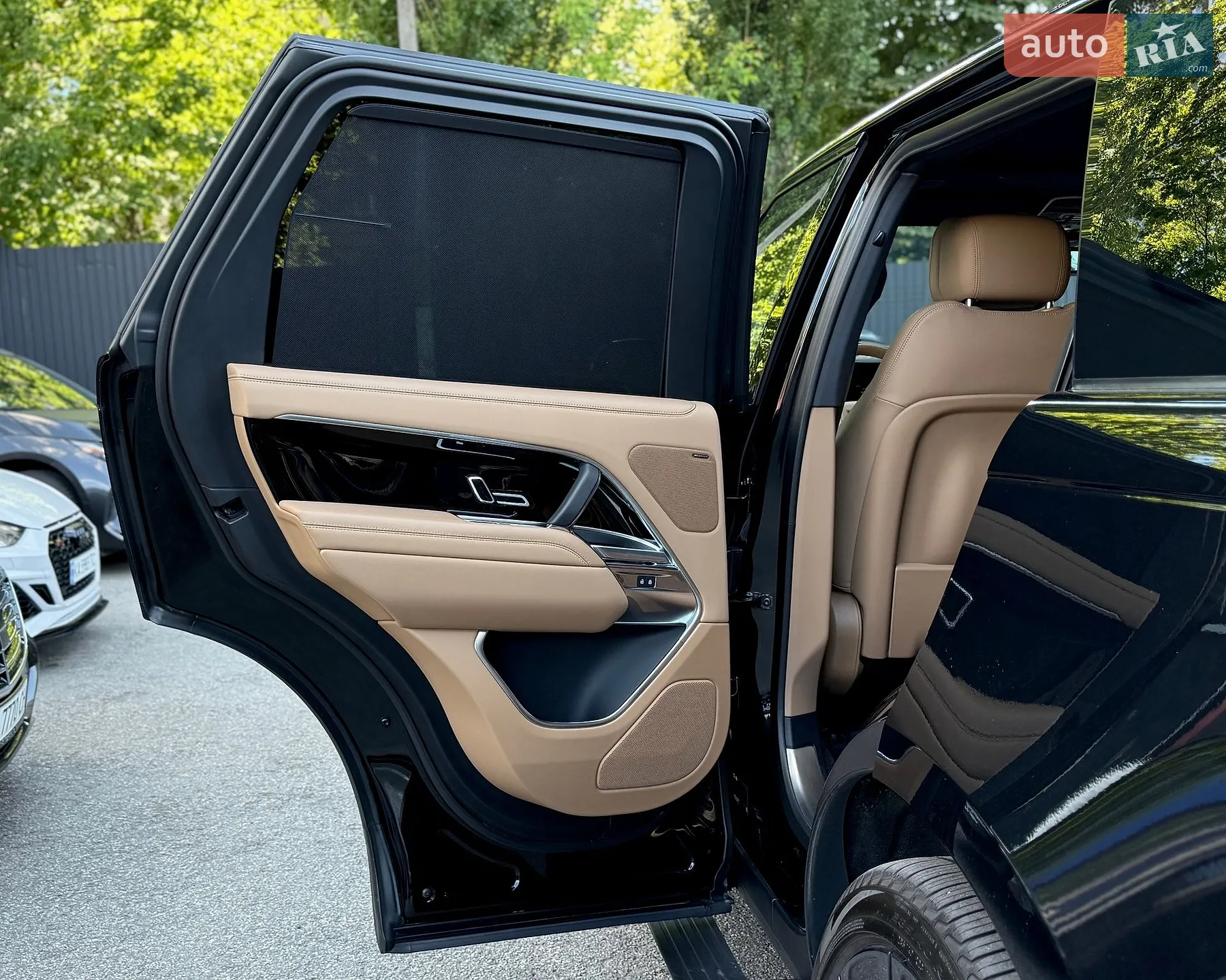 2023 Land Rover Range Rover - мініатюра 16