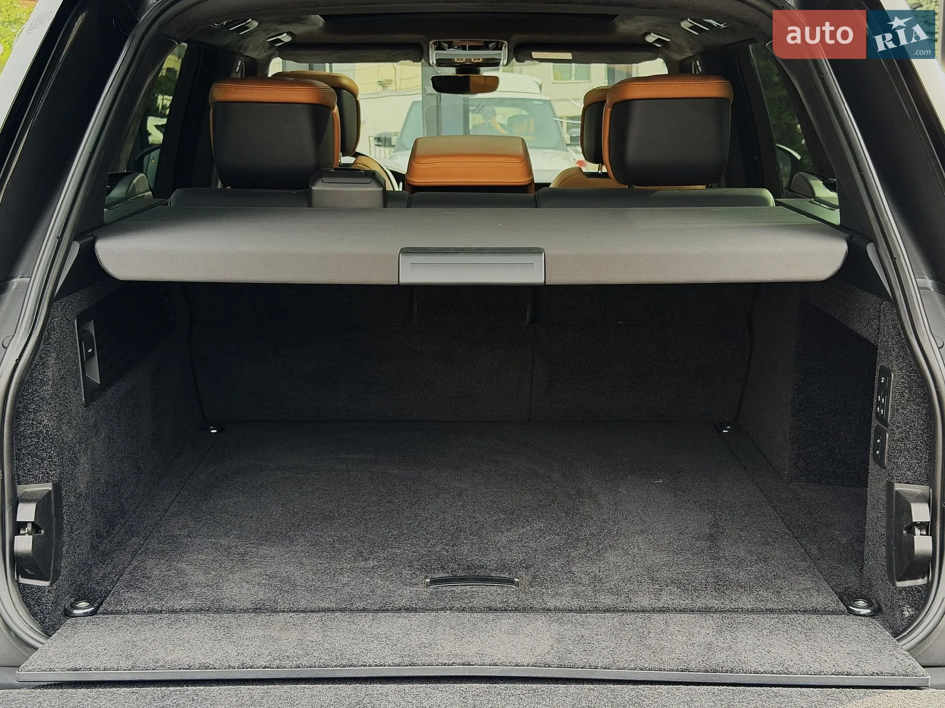 2018 Land Rover Range Rover - мініатюра 28