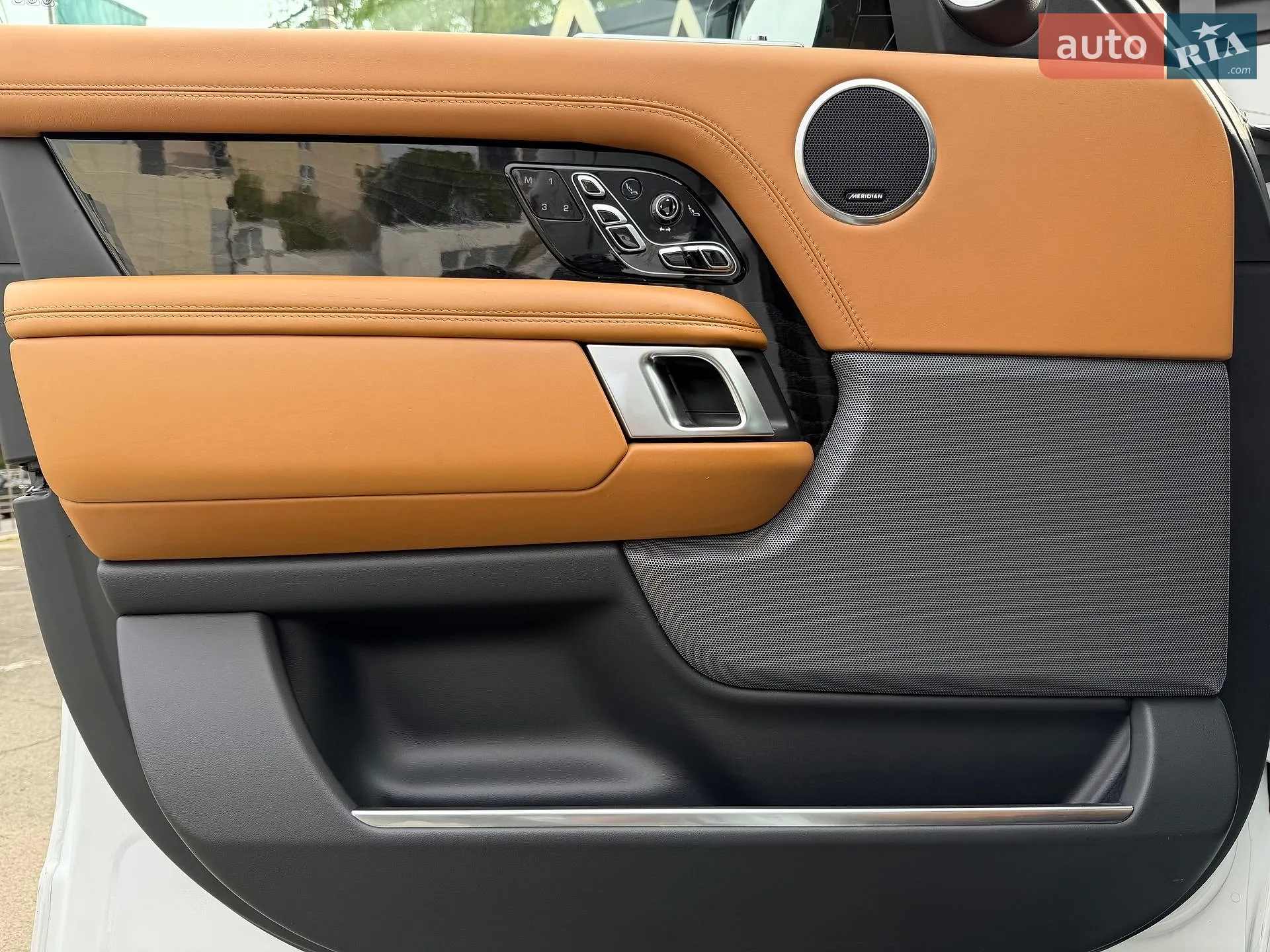 2018 Land Rover Range Rover - мініатюра 31