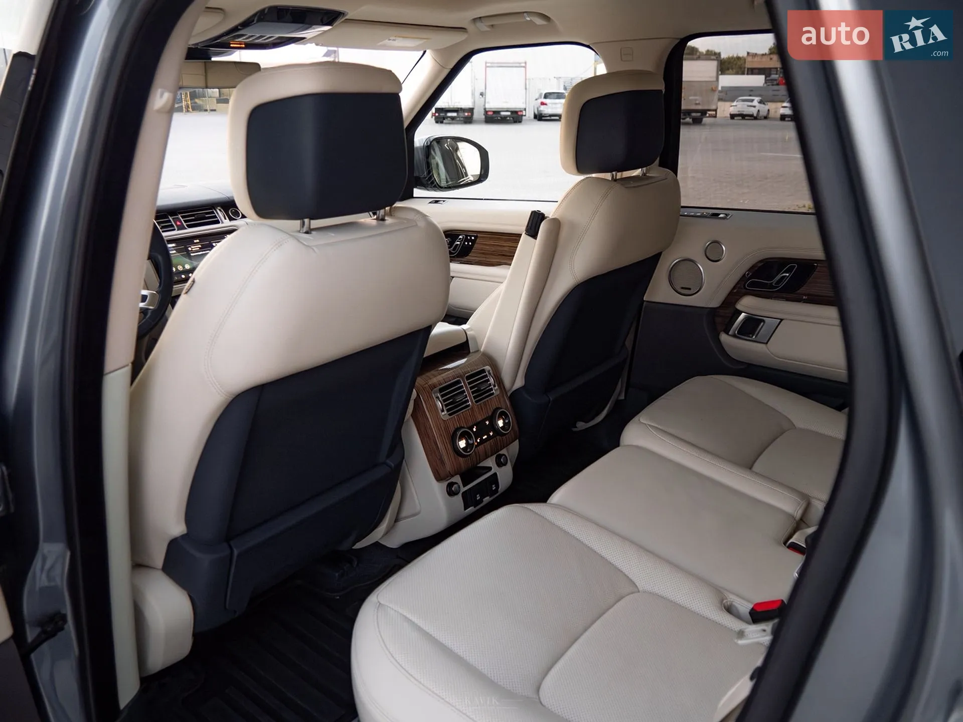 2018 Land Rover Range Rover - мініатюра 19