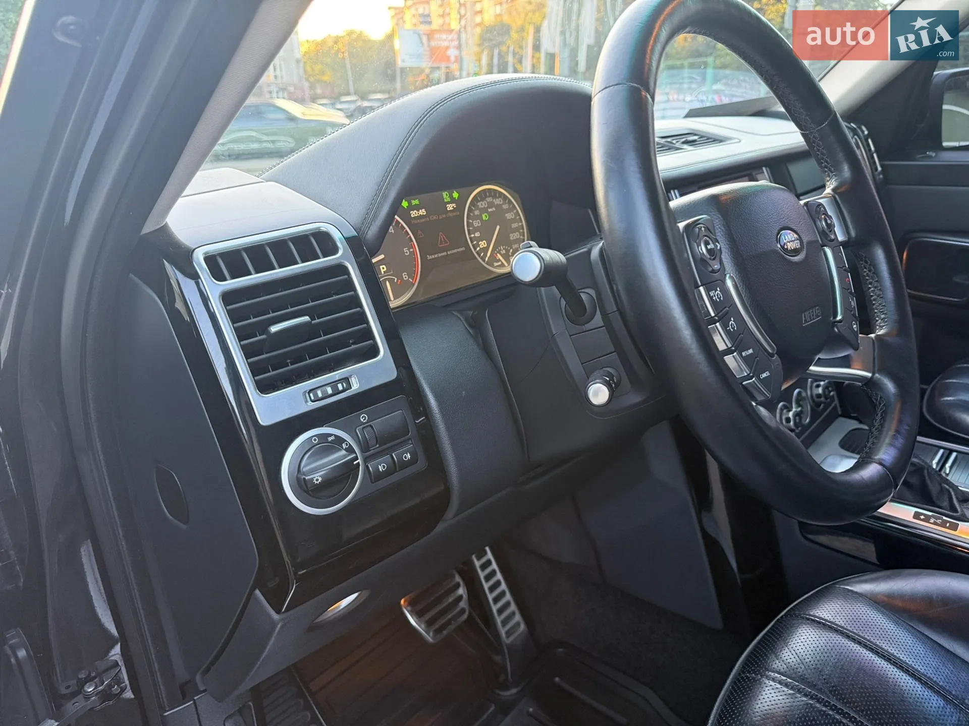 2010 Land Rover Range Rover - мініатюра 17