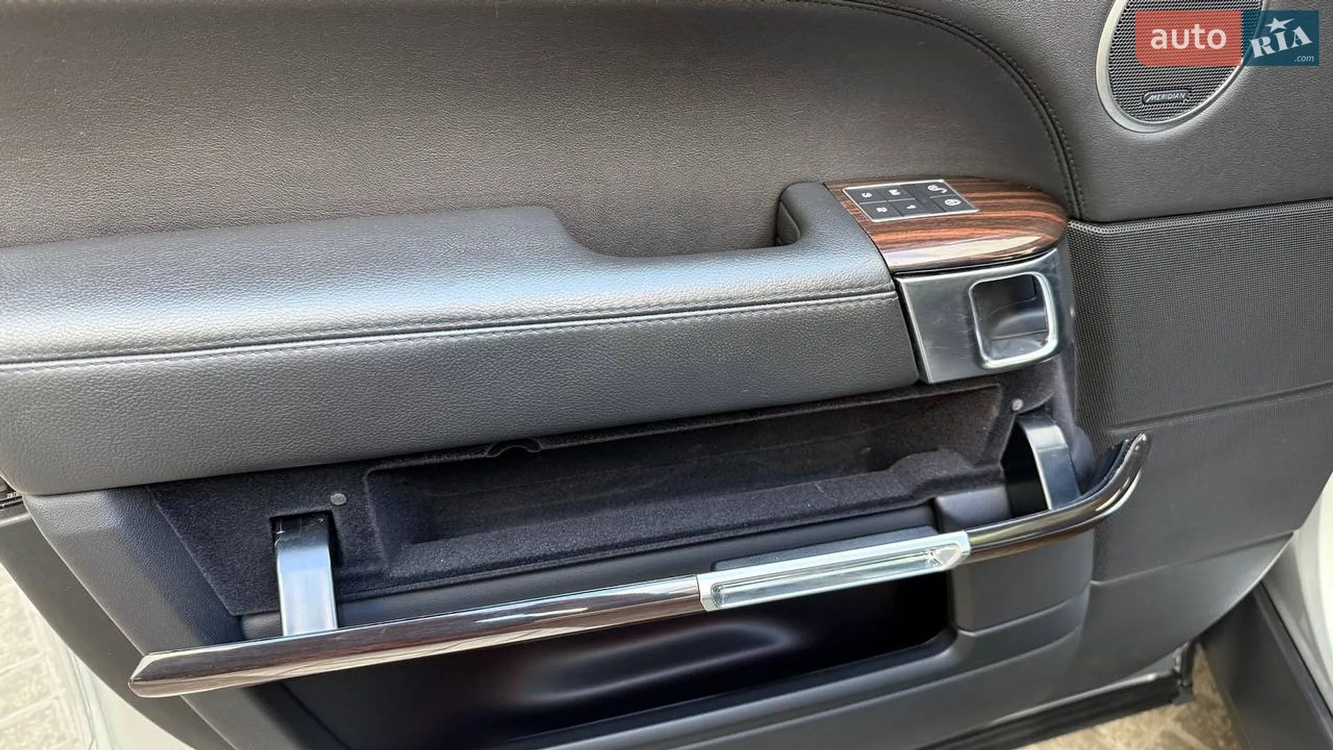 2016 Land Rover Range Rover - мініатюра 19