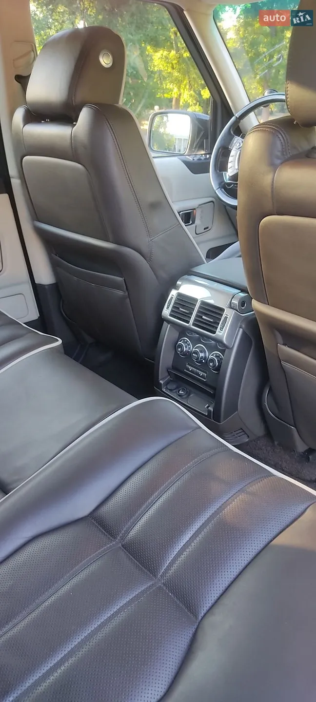 2011 Land Rover Range Rover - мініатюра 25