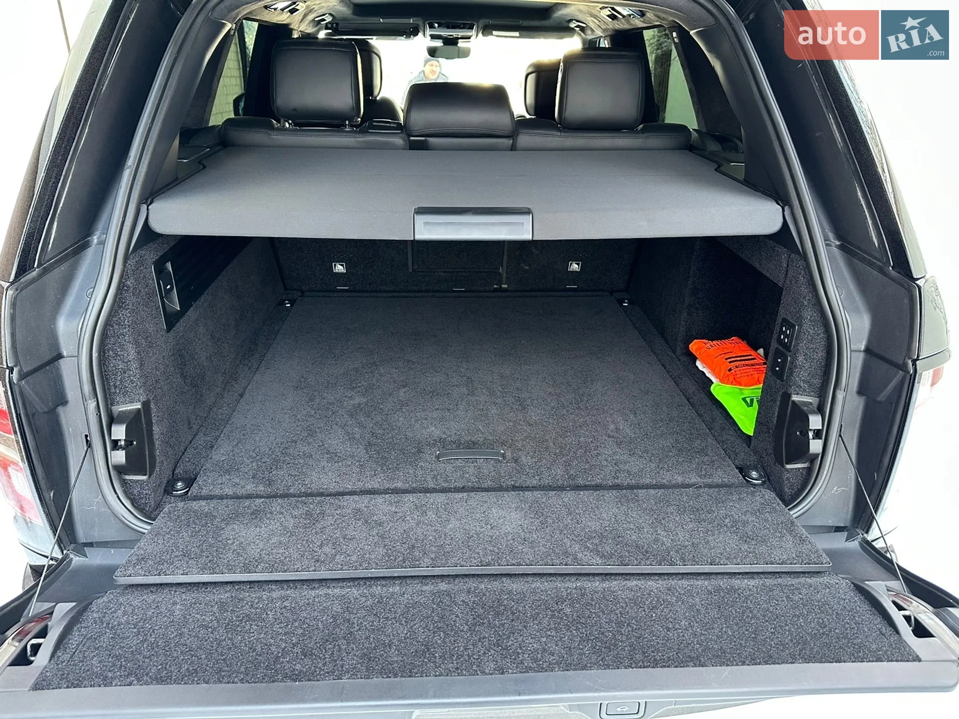 2020 Land Rover Range Rover - мініатюра 16