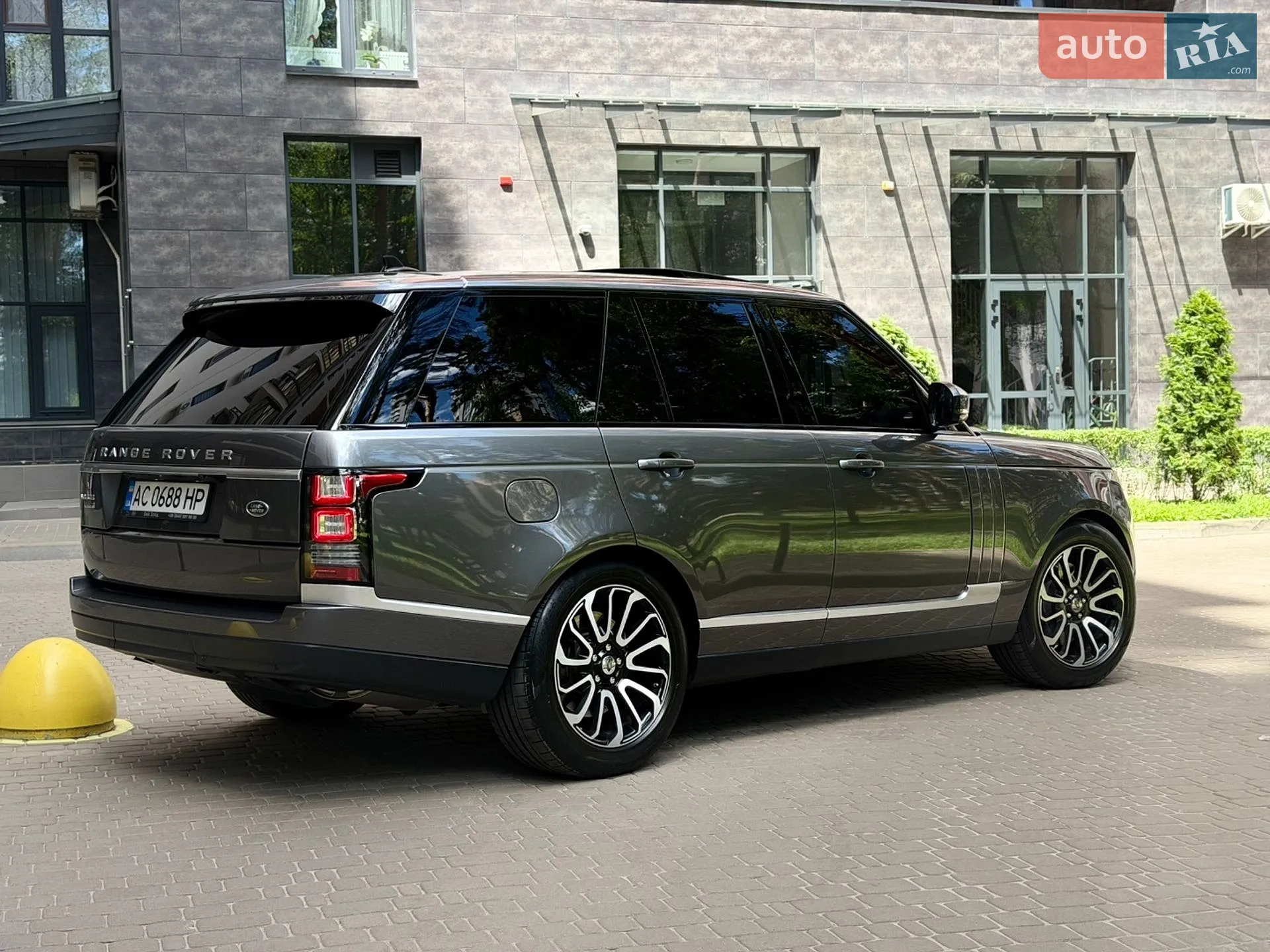 2015 Land Rover Range Rover - мініатюра 26