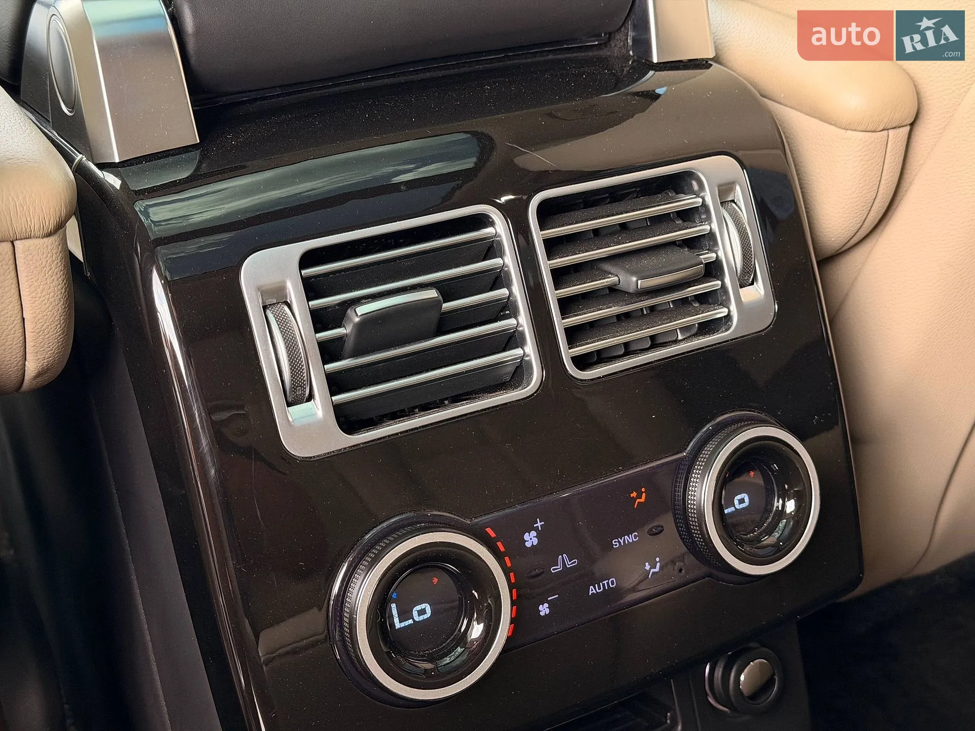 2016 Land Rover Range Rover - мініатюра 56