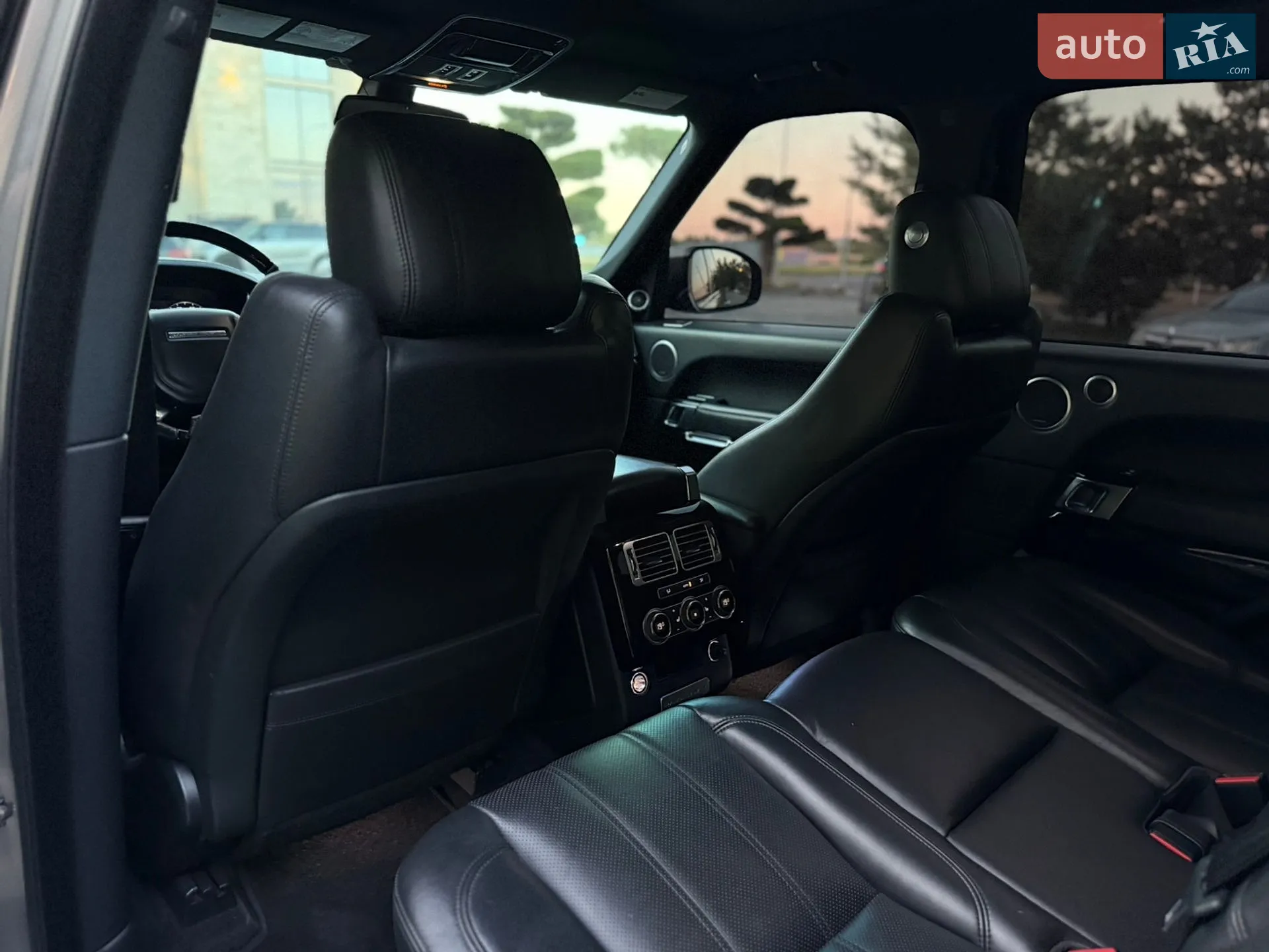 2014 Land Rover Range Rover - мініатюра 31
