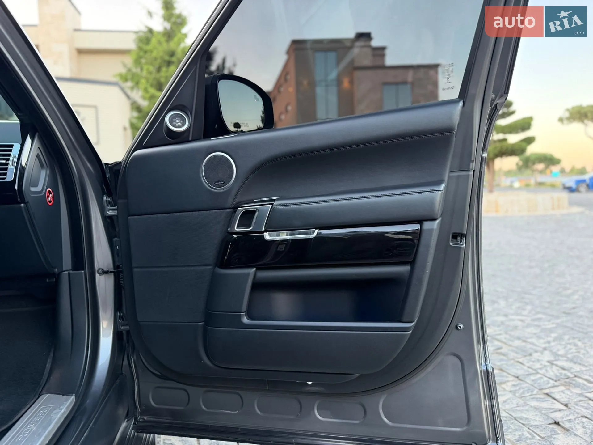2014 Land Rover Range Rover - мініатюра 40