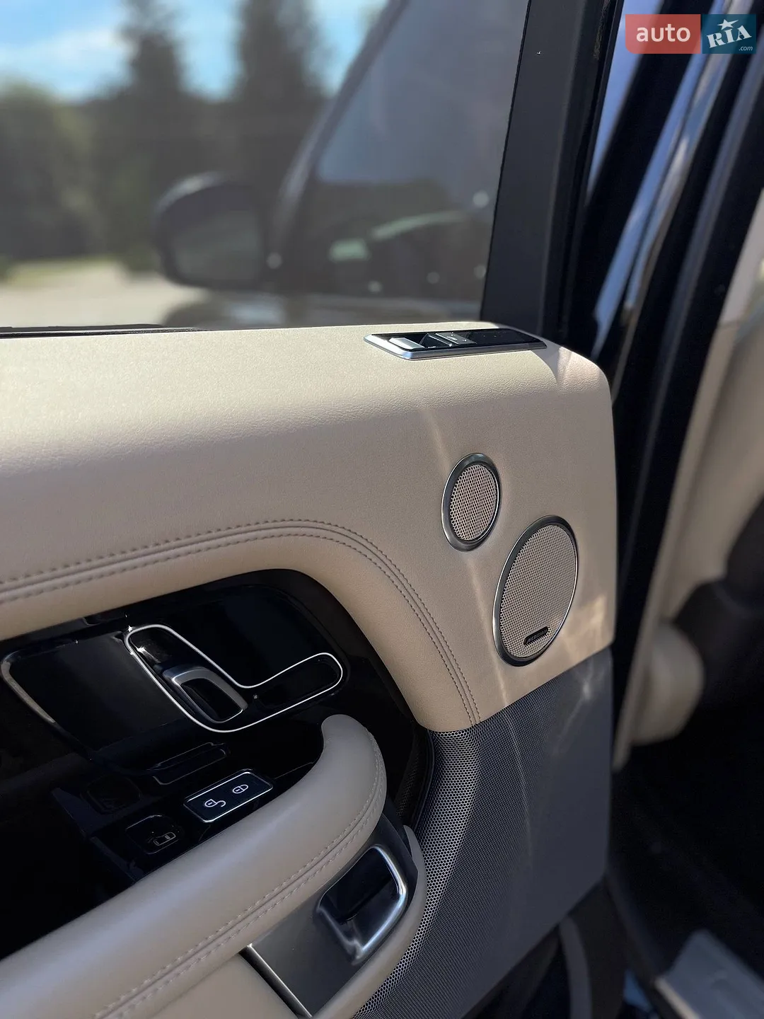 2020 Land Rover Range Rover - мініатюра 23