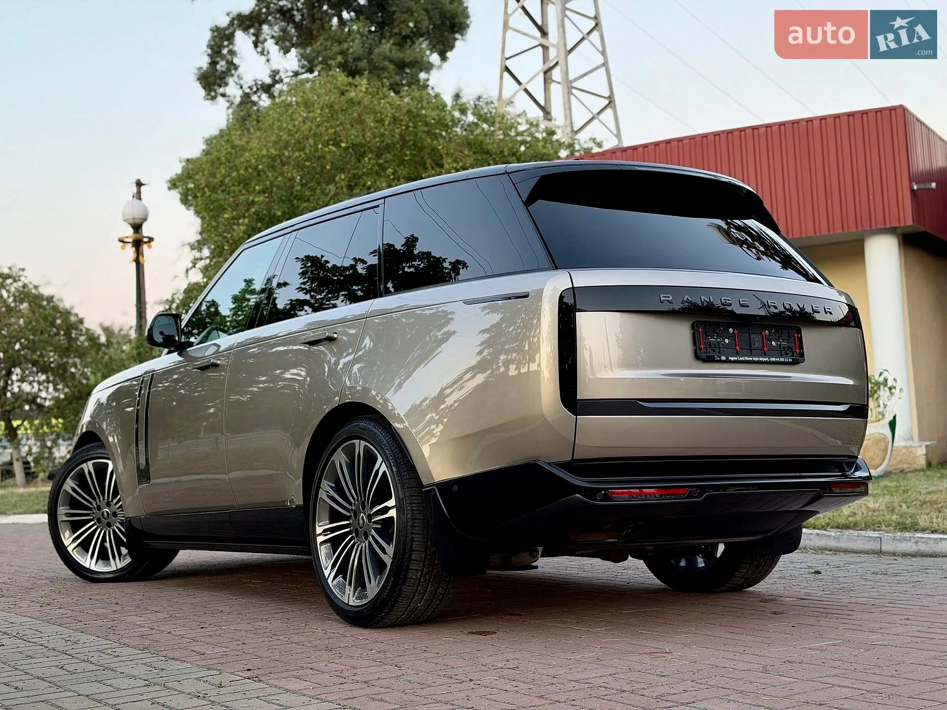 2025 Land Rover Range Rover - мініатюра 17