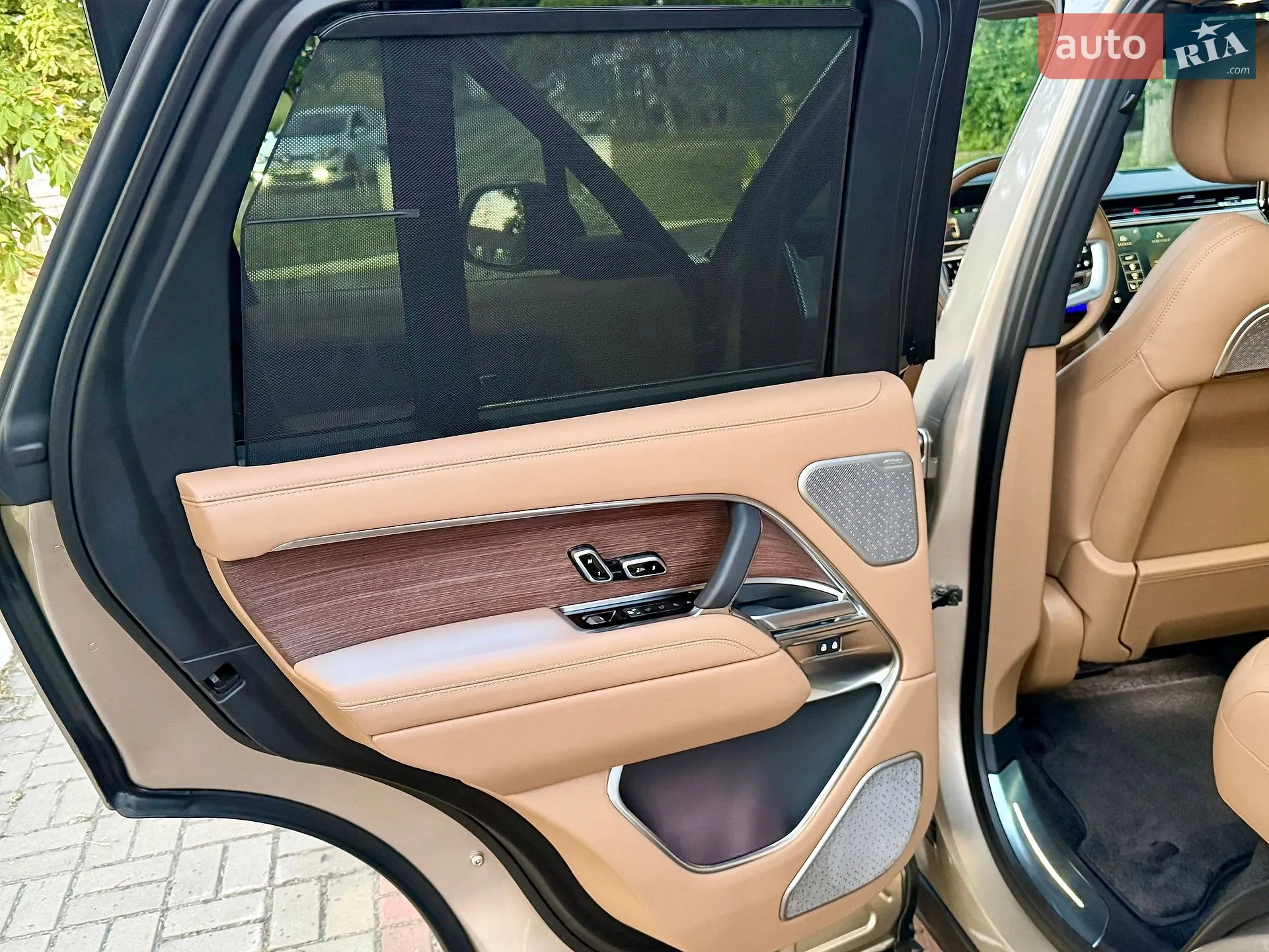 2025 Land Rover Range Rover - мініатюра 74