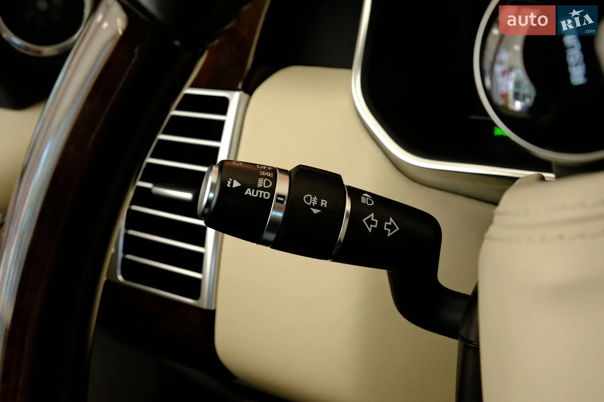 2019 Land Rover Range Rover - мініатюра 20