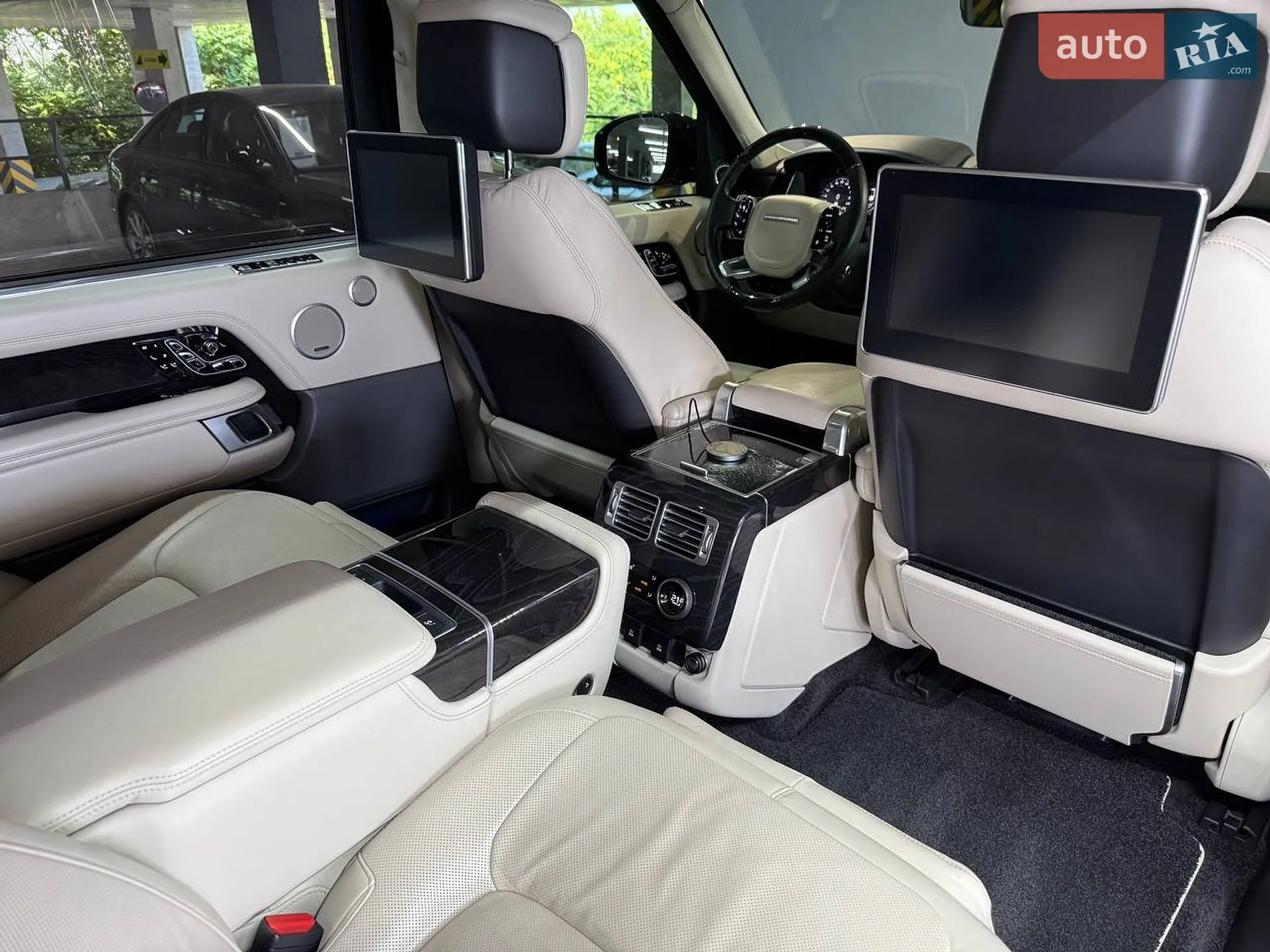 2019 Land Rover Range Rover - мініатюра 27