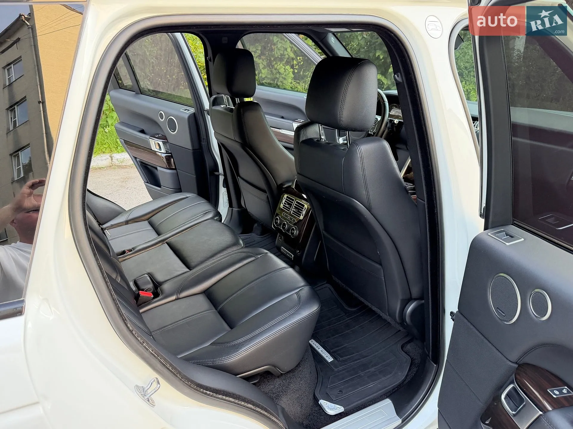 2016 Land Rover Range Rover - мініатюра 24
