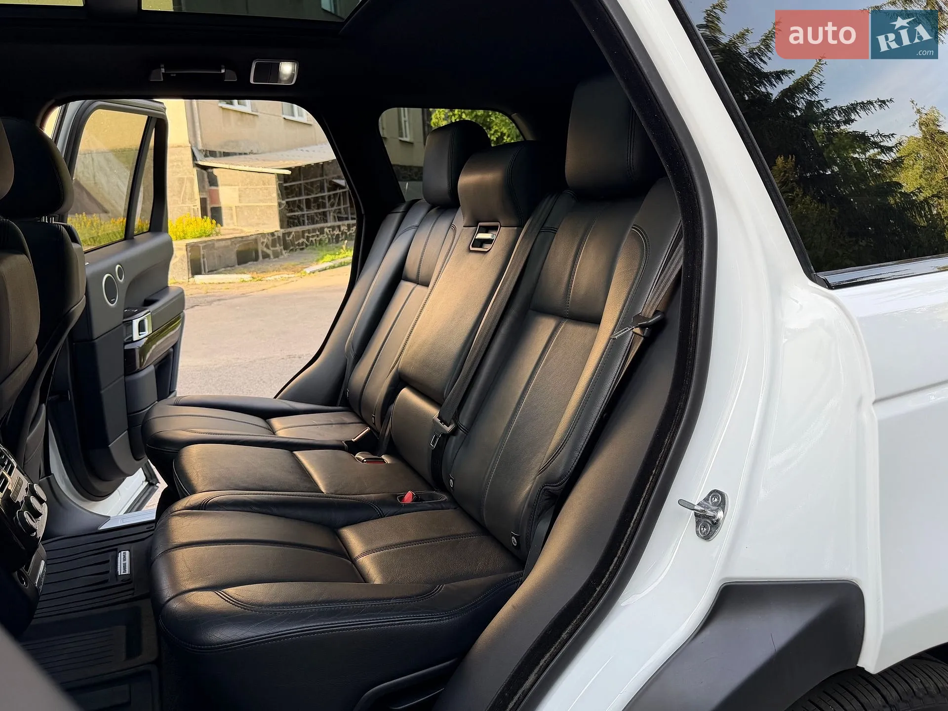 2016 Land Rover Range Rover - мініатюра 37