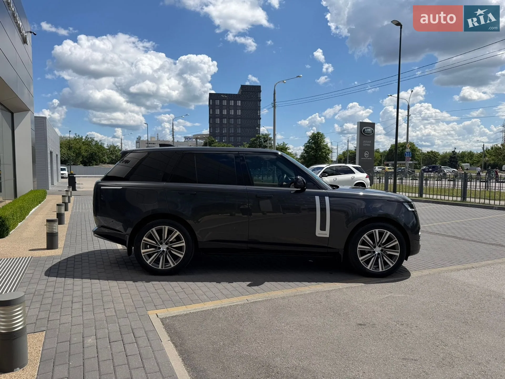 2025 Land Rover Range Rover - мініатюра 4