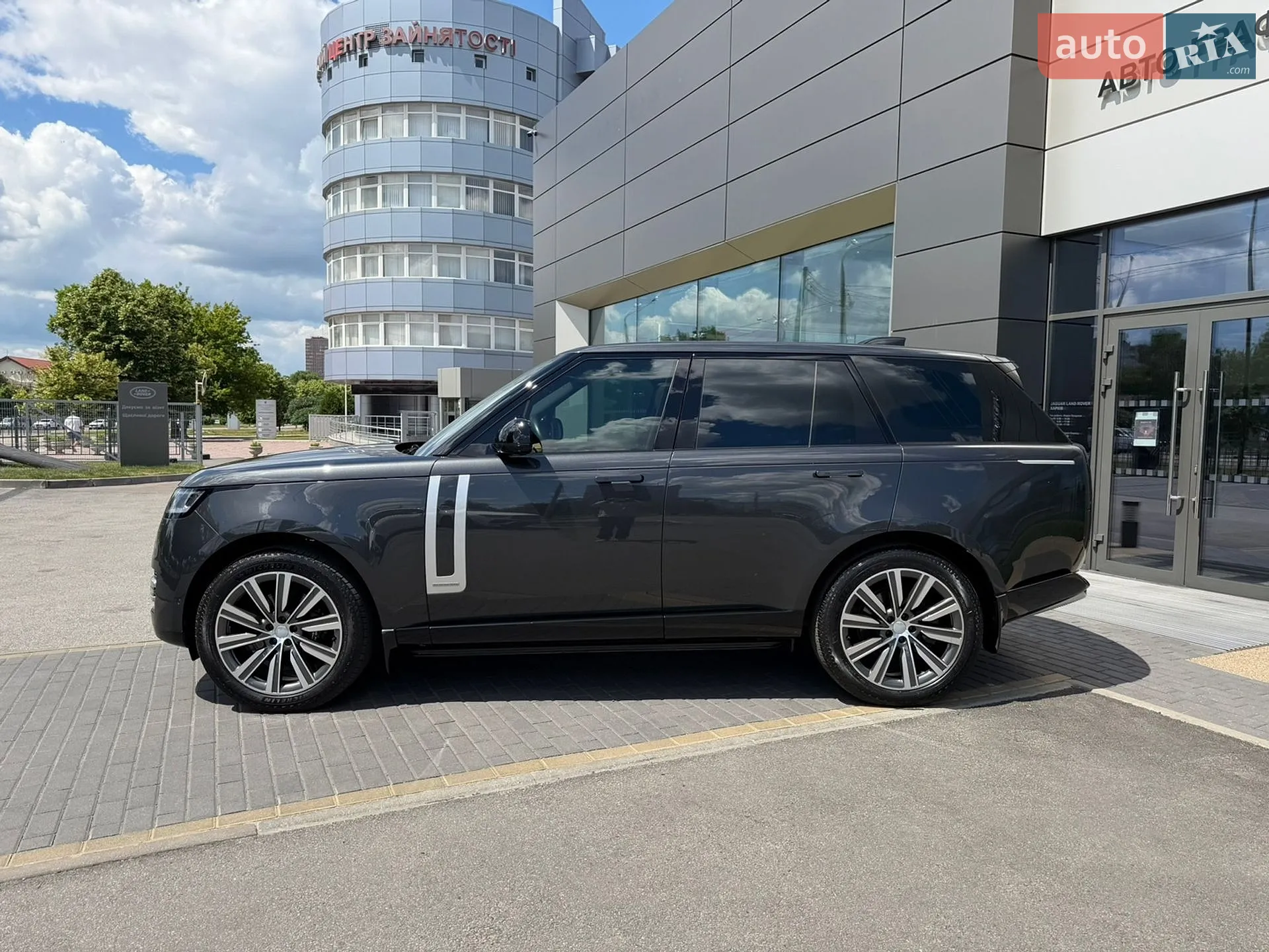 2025 Land Rover Range Rover - мініатюра 8