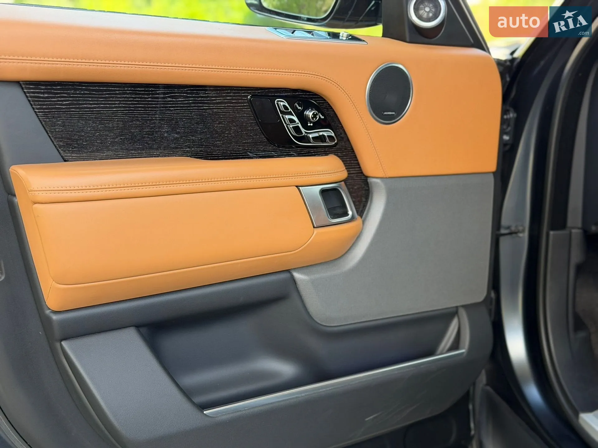 2019 Land Rover Range Rover - мініатюра 21