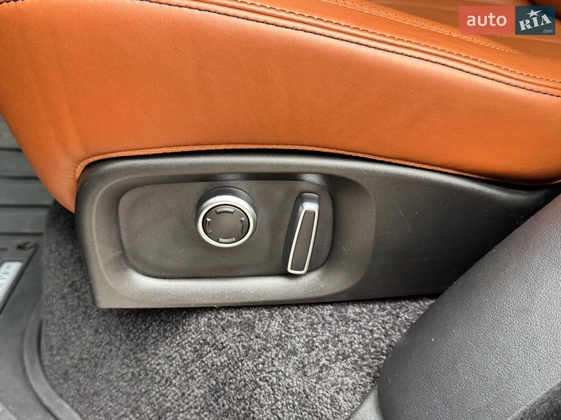 2016 Land Rover Range Rover - мініатюра 49