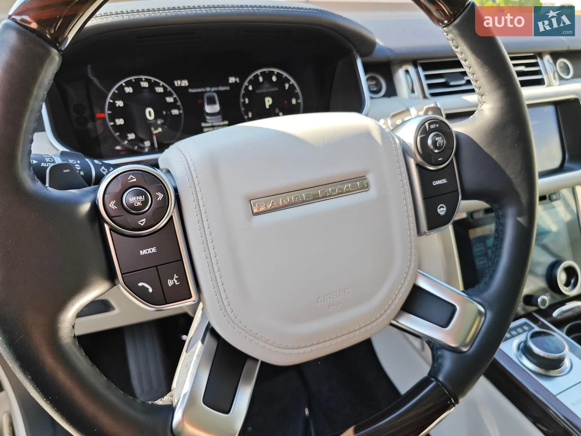 2017 Land Rover Range Rover - мініатюра 18