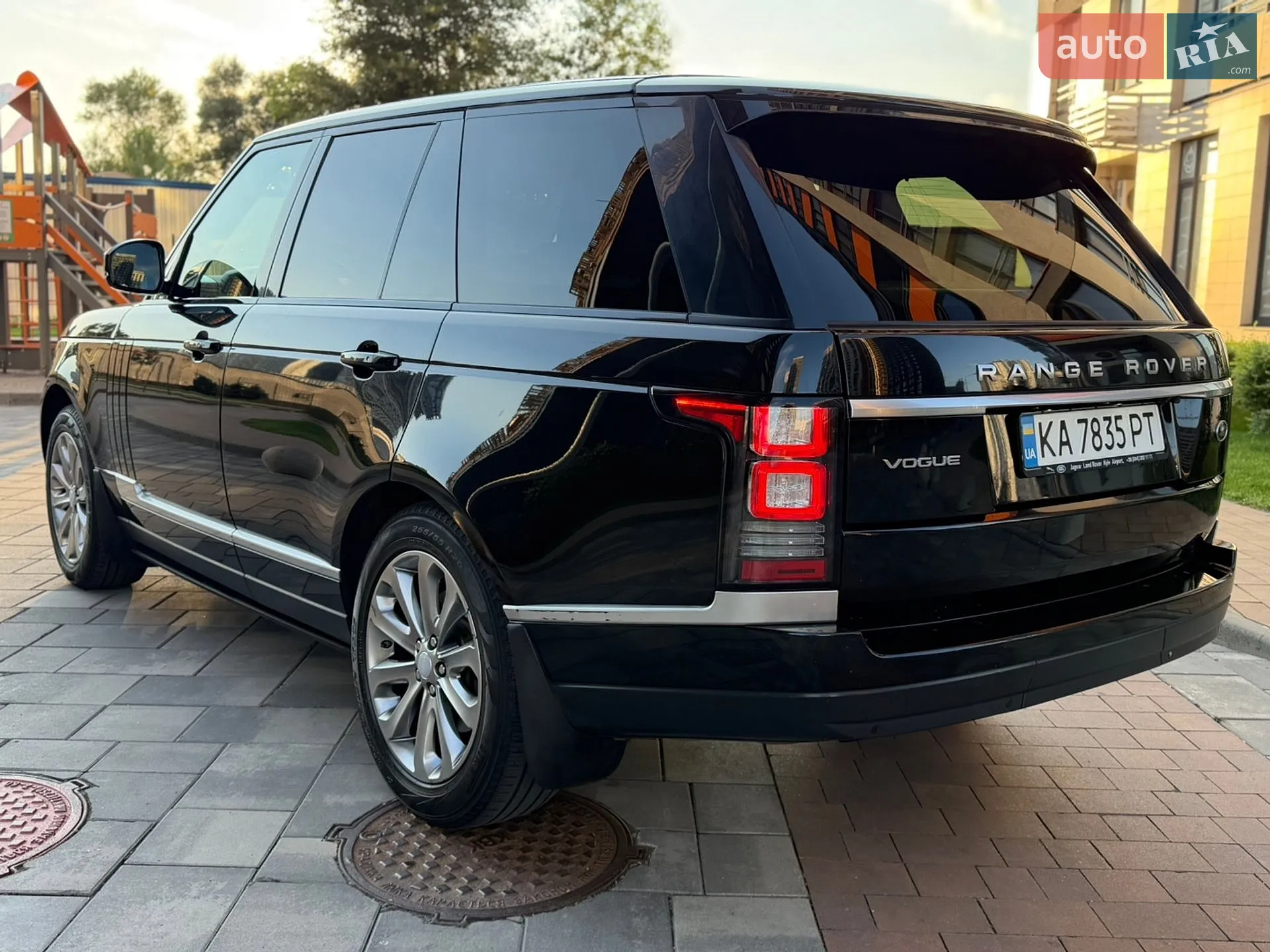 2016 Land Rover Range Rover - мініатюра 12