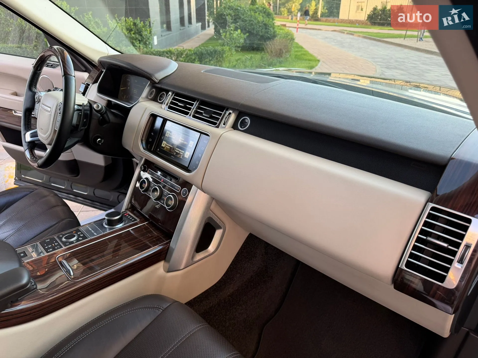 2016 Land Rover Range Rover - мініатюра 34