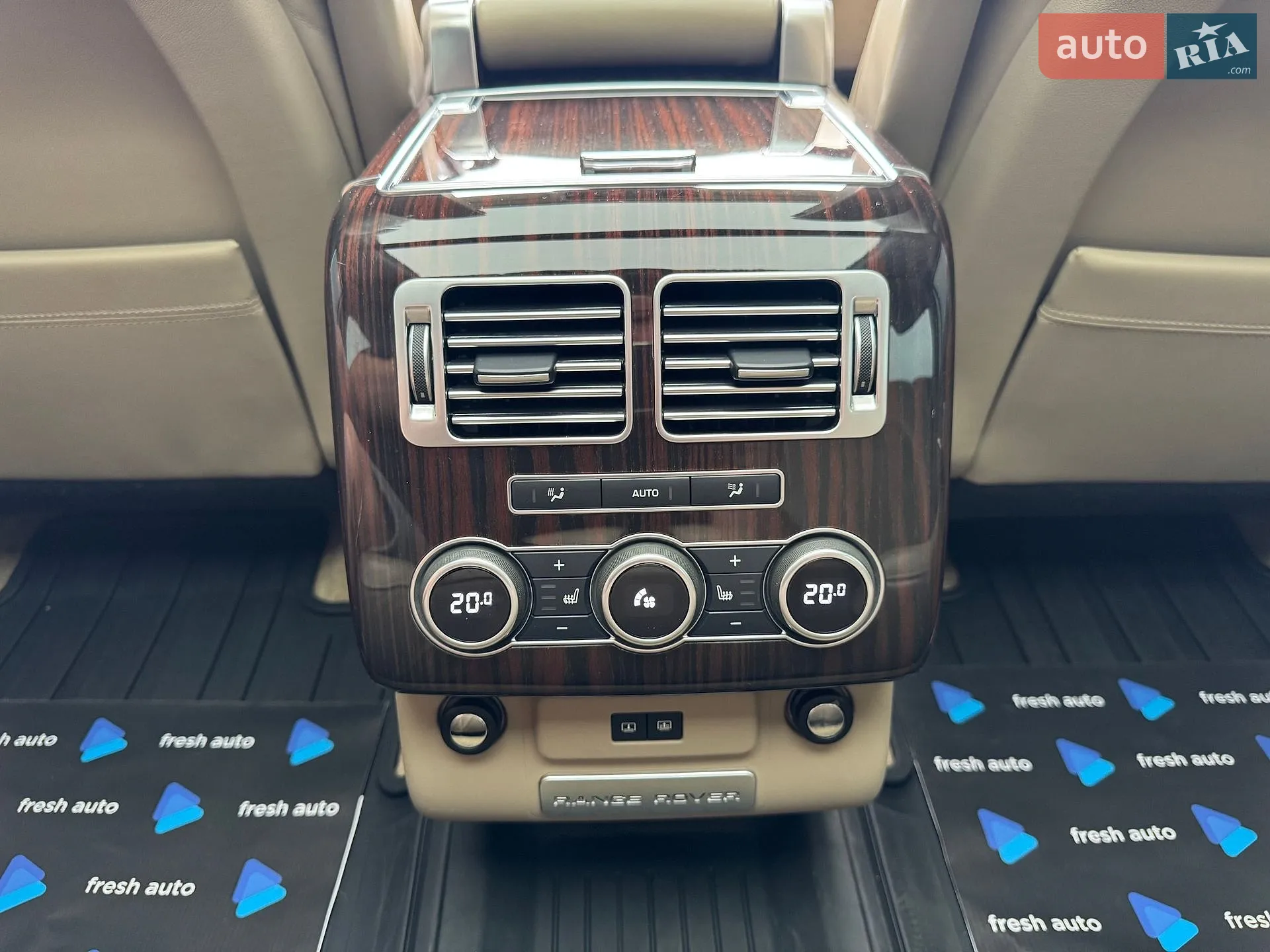 2015 Land Rover Range Rover - мініатюра 33