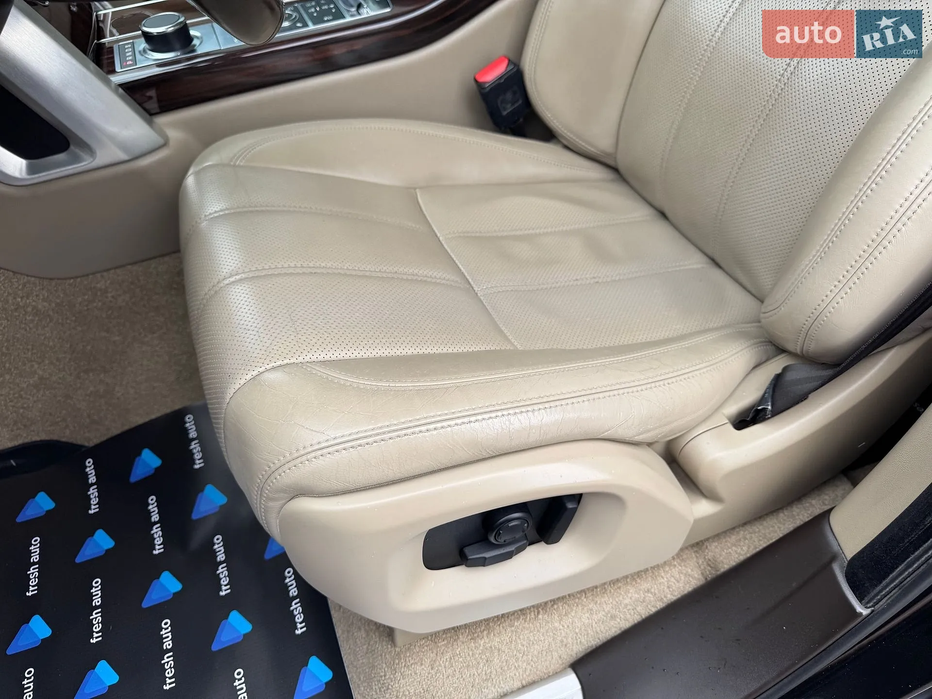 2015 Land Rover Range Rover - мініатюра 19