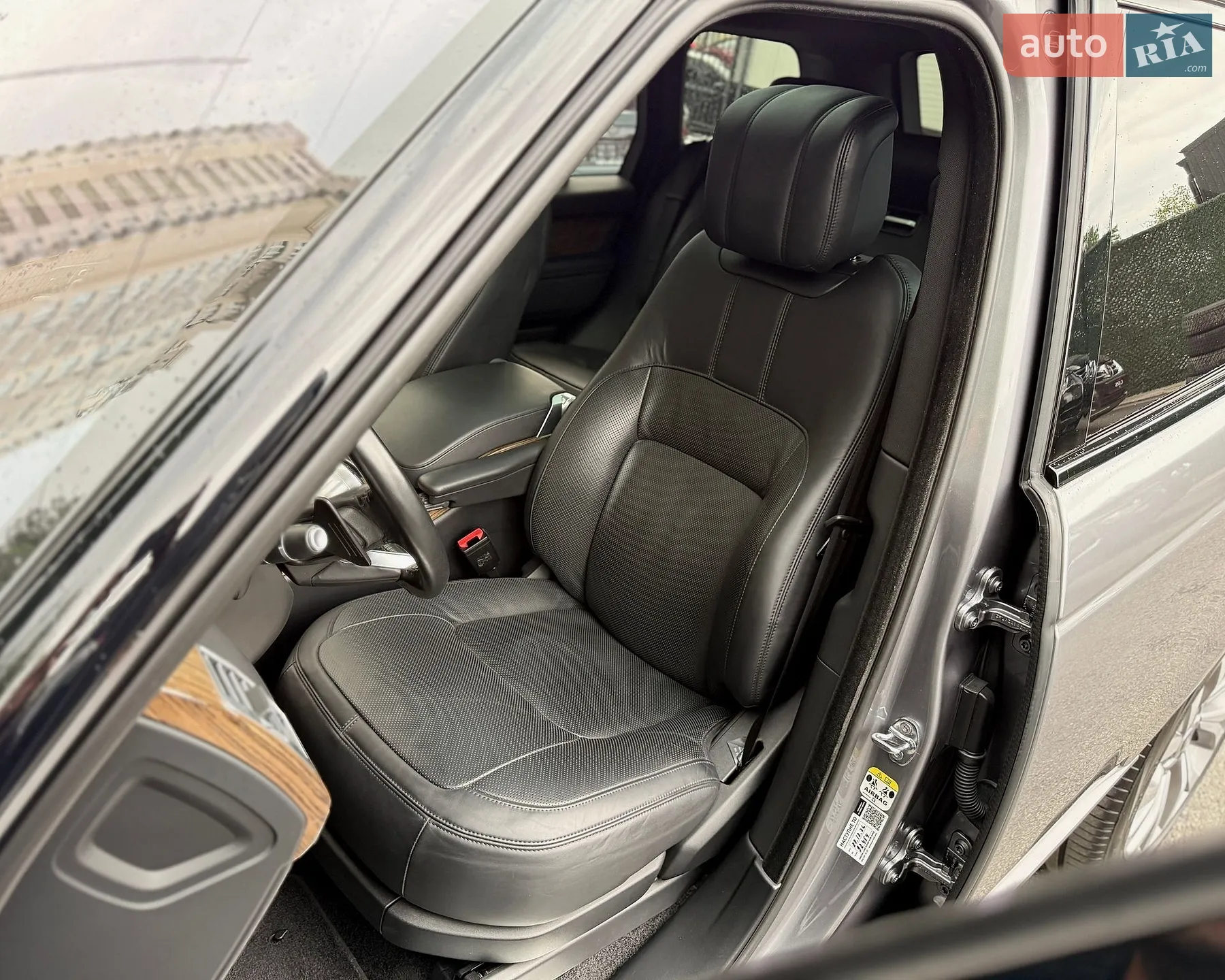 2019 Land Rover Range Rover - мініатюра 23