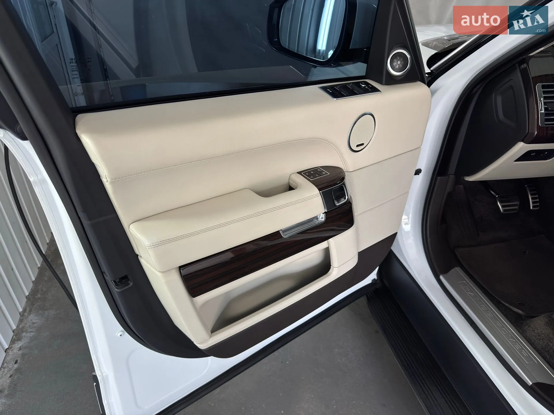 2014 Land Rover Range Rover - мініатюра 12