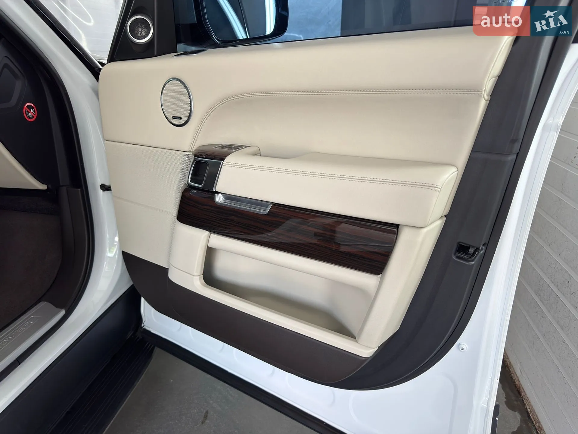 2014 Land Rover Range Rover - мініатюра 18