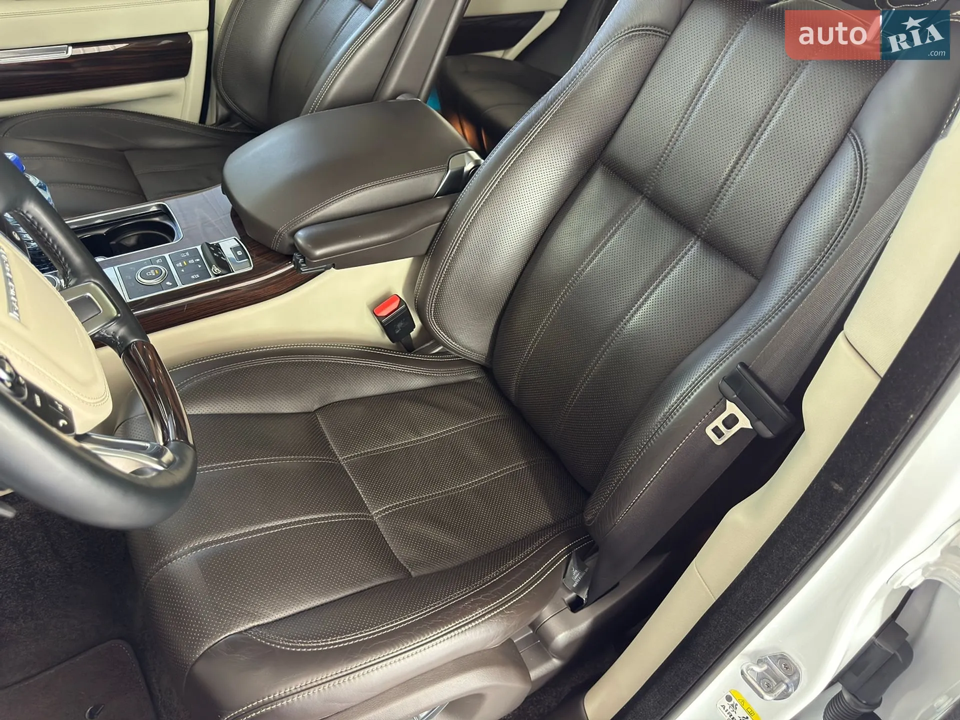 2014 Land Rover Range Rover - мініатюра 16