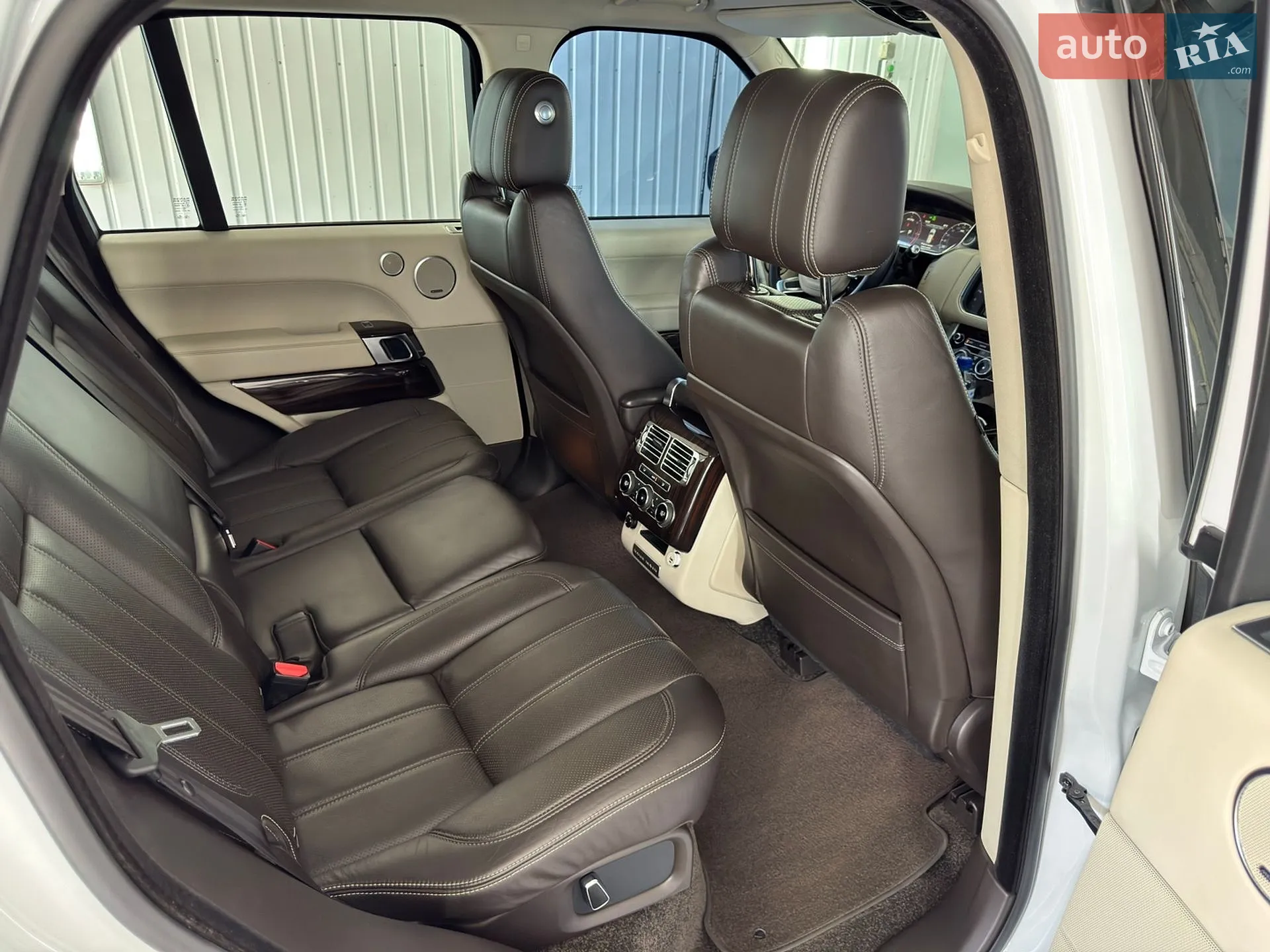 2014 Land Rover Range Rover - мініатюра 21