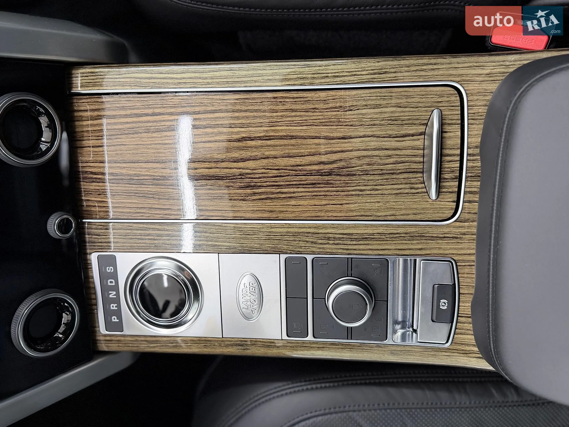 2019 Land Rover Range Rover - мініатюра 26