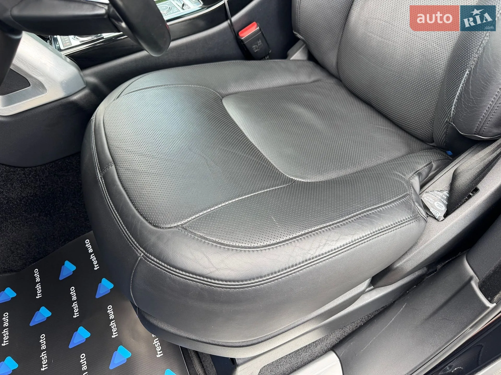 2018 Land Rover Range Rover - мініатюра 19