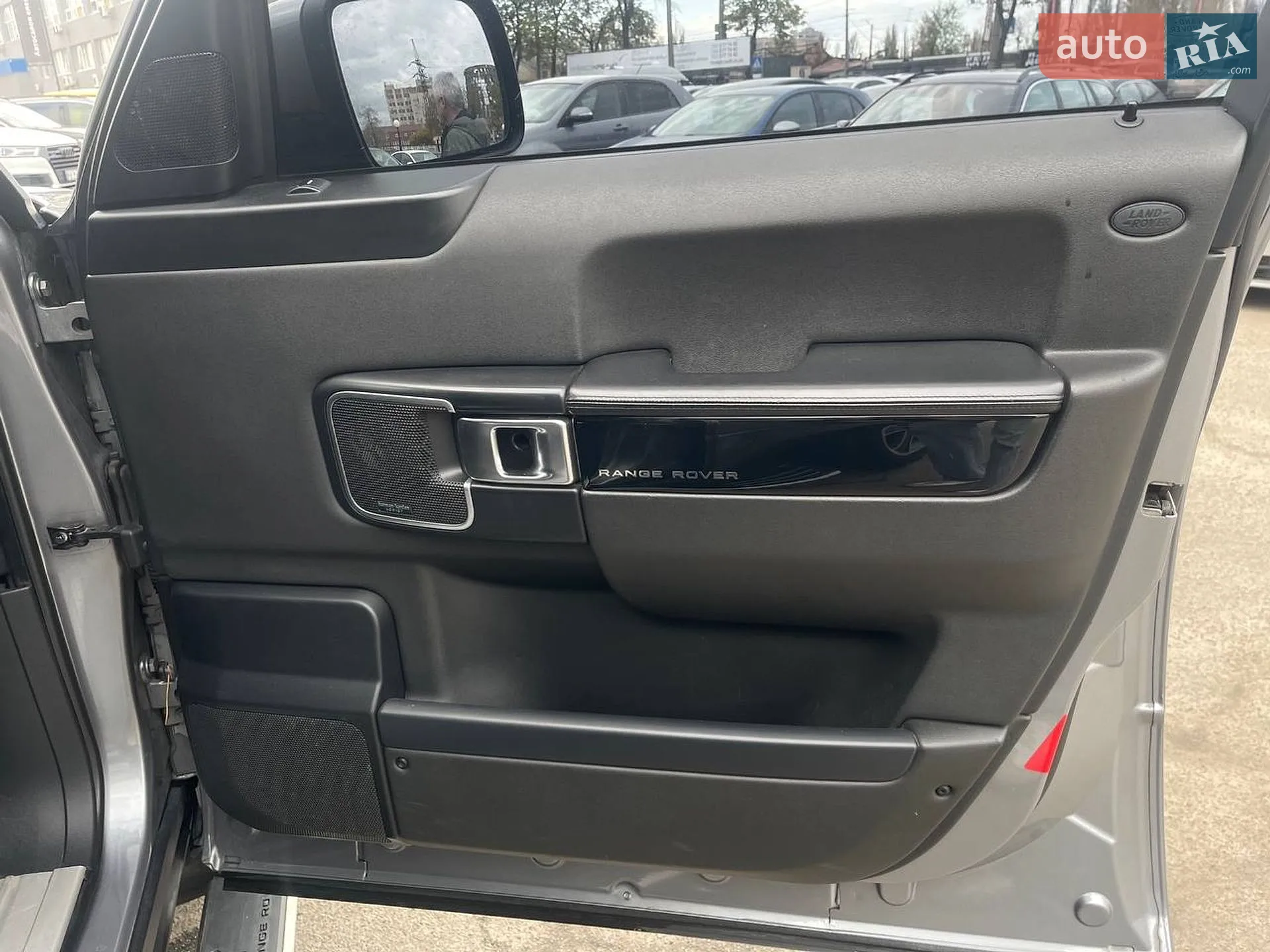 2012 Land Rover Range Rover - мініатюра 25