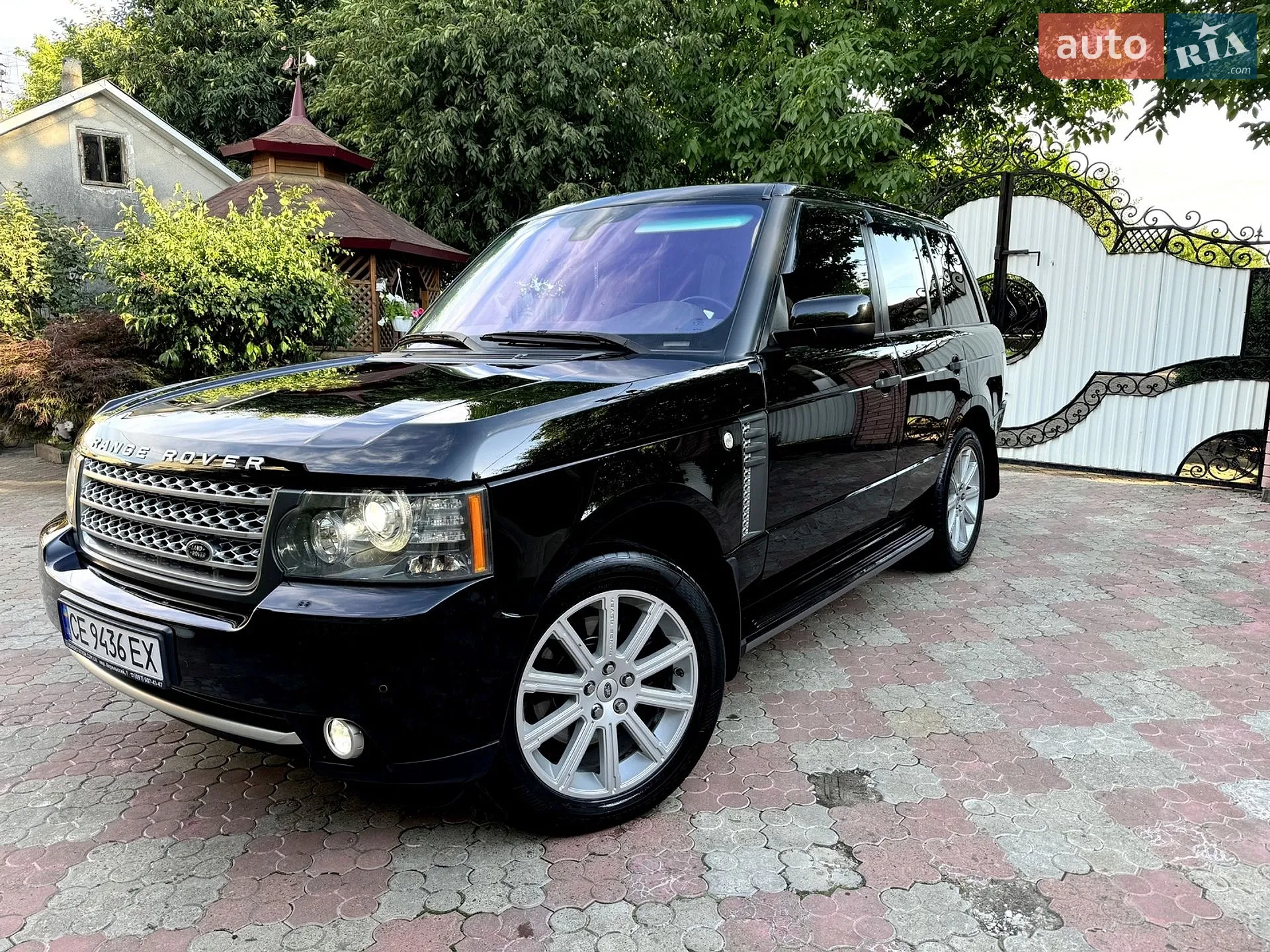 2010 Land Rover Range Rover - мініатюра 32