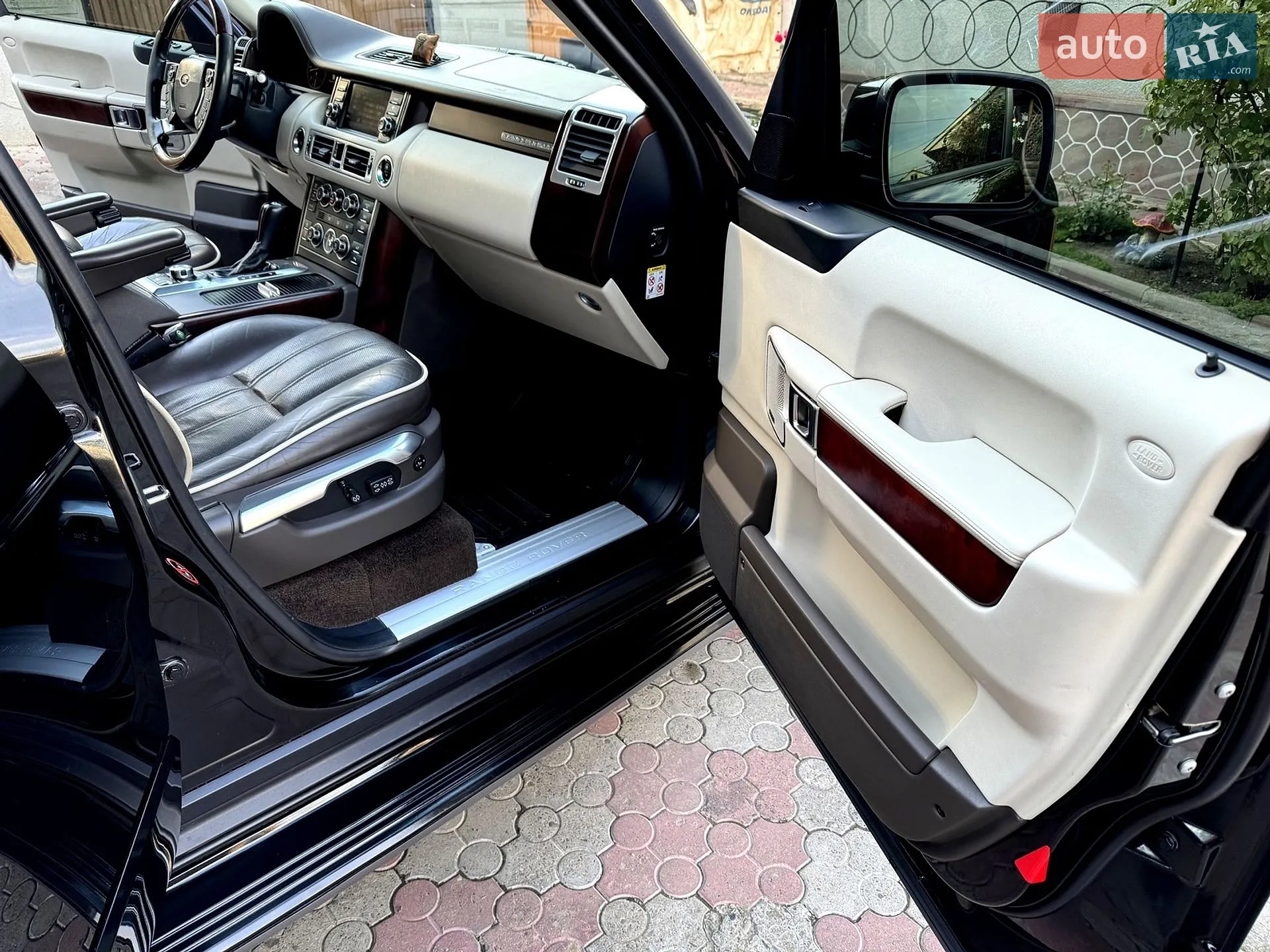 2010 Land Rover Range Rover - мініатюра 55