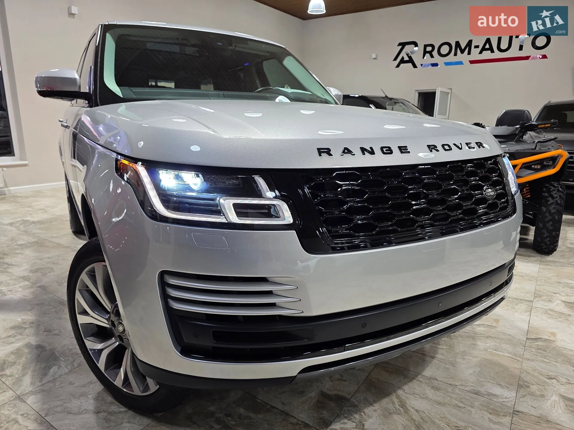 2019 Land Rover Range Rover - мініатюра 21