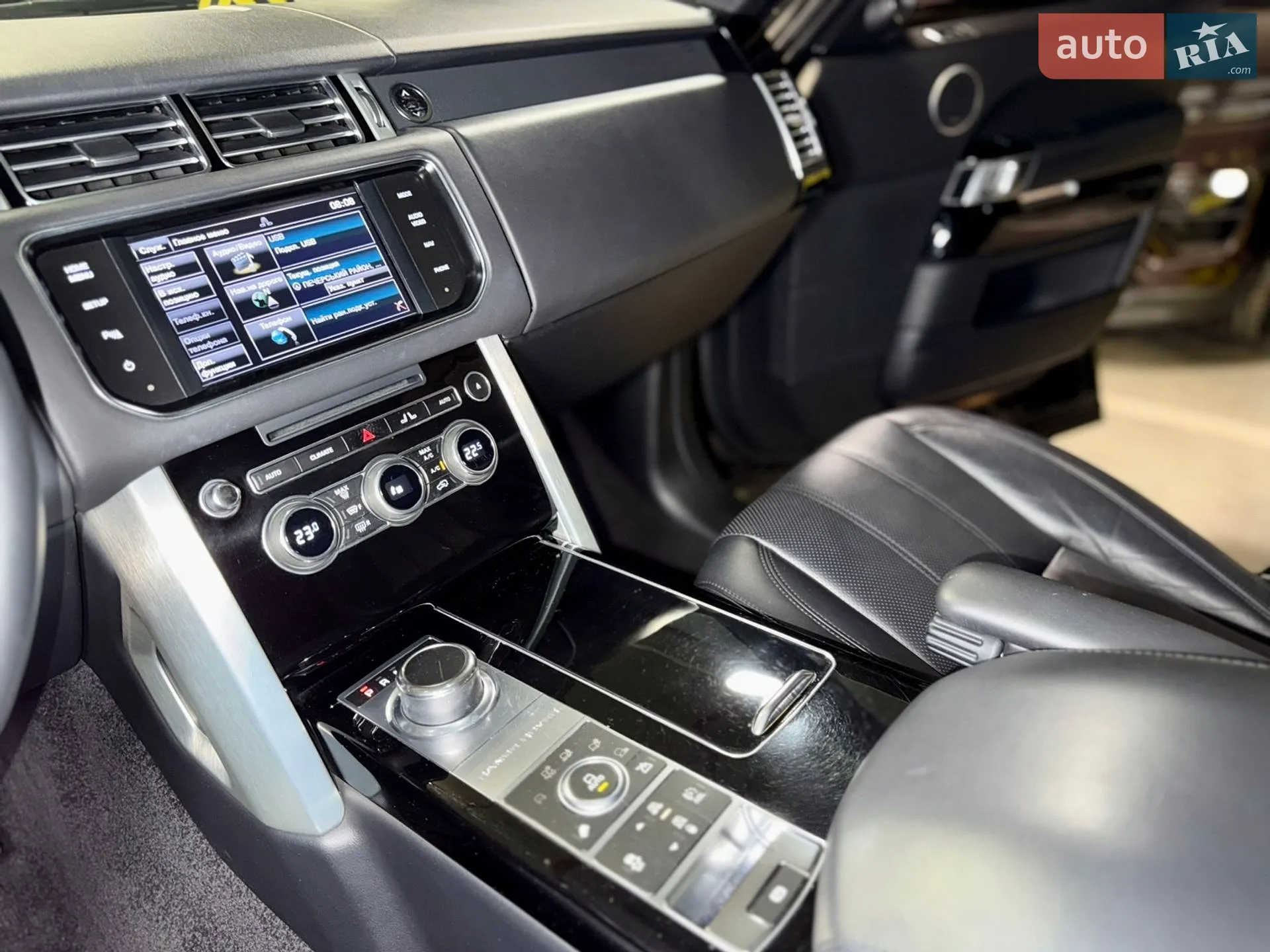 2013 Land Rover Range Rover - мініатюра 24