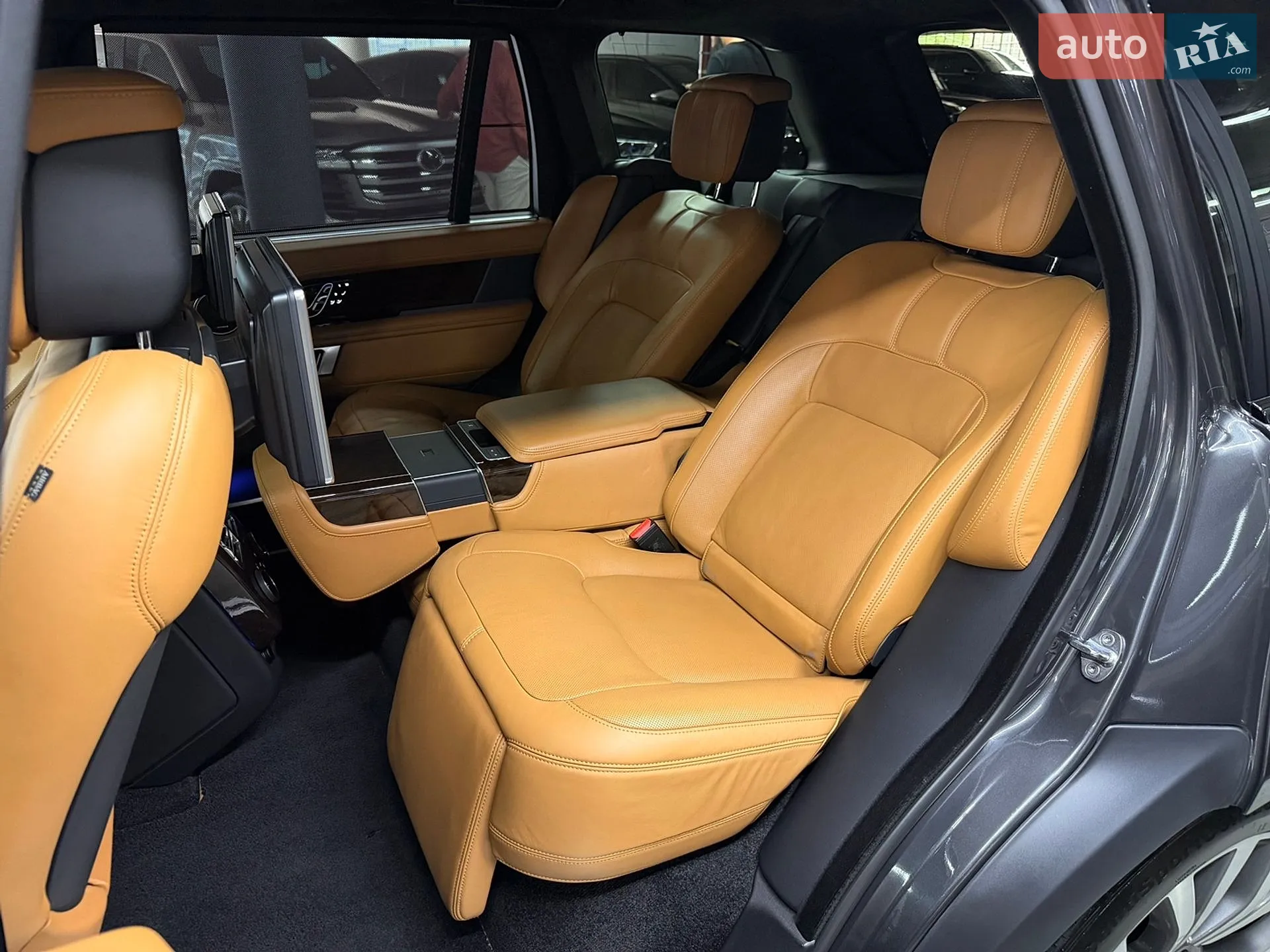 2018 Land Rover Range Rover - мініатюра 26