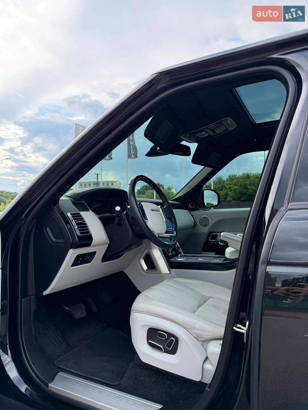 2015 Land Rover Range Rover - мініатюра 13