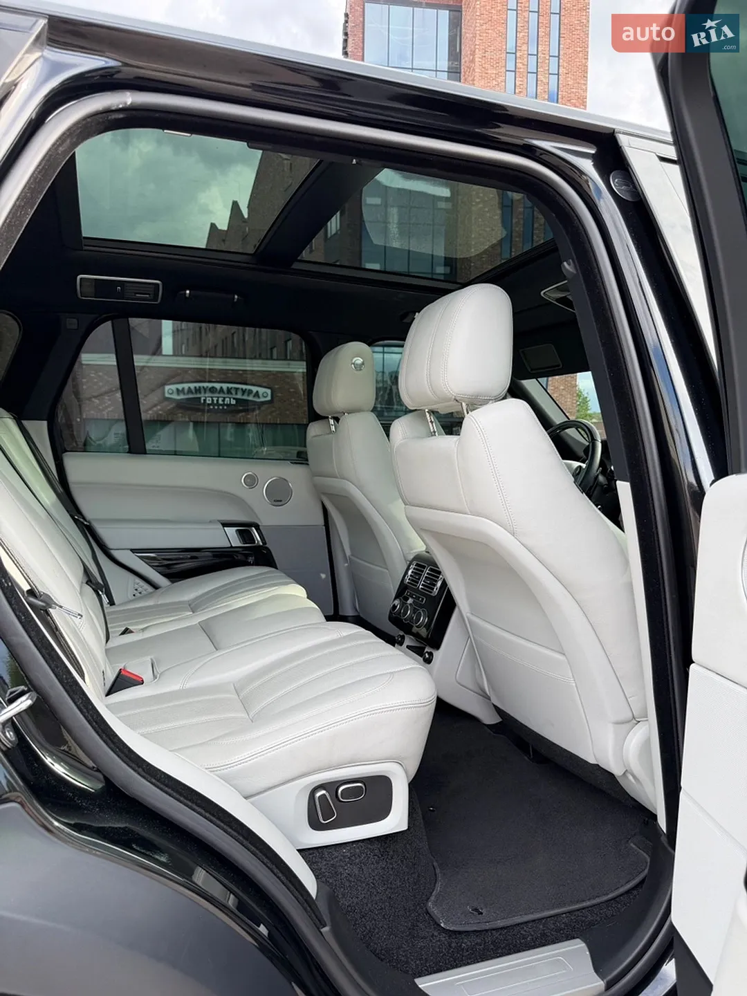 2015 Land Rover Range Rover - мініатюра 19