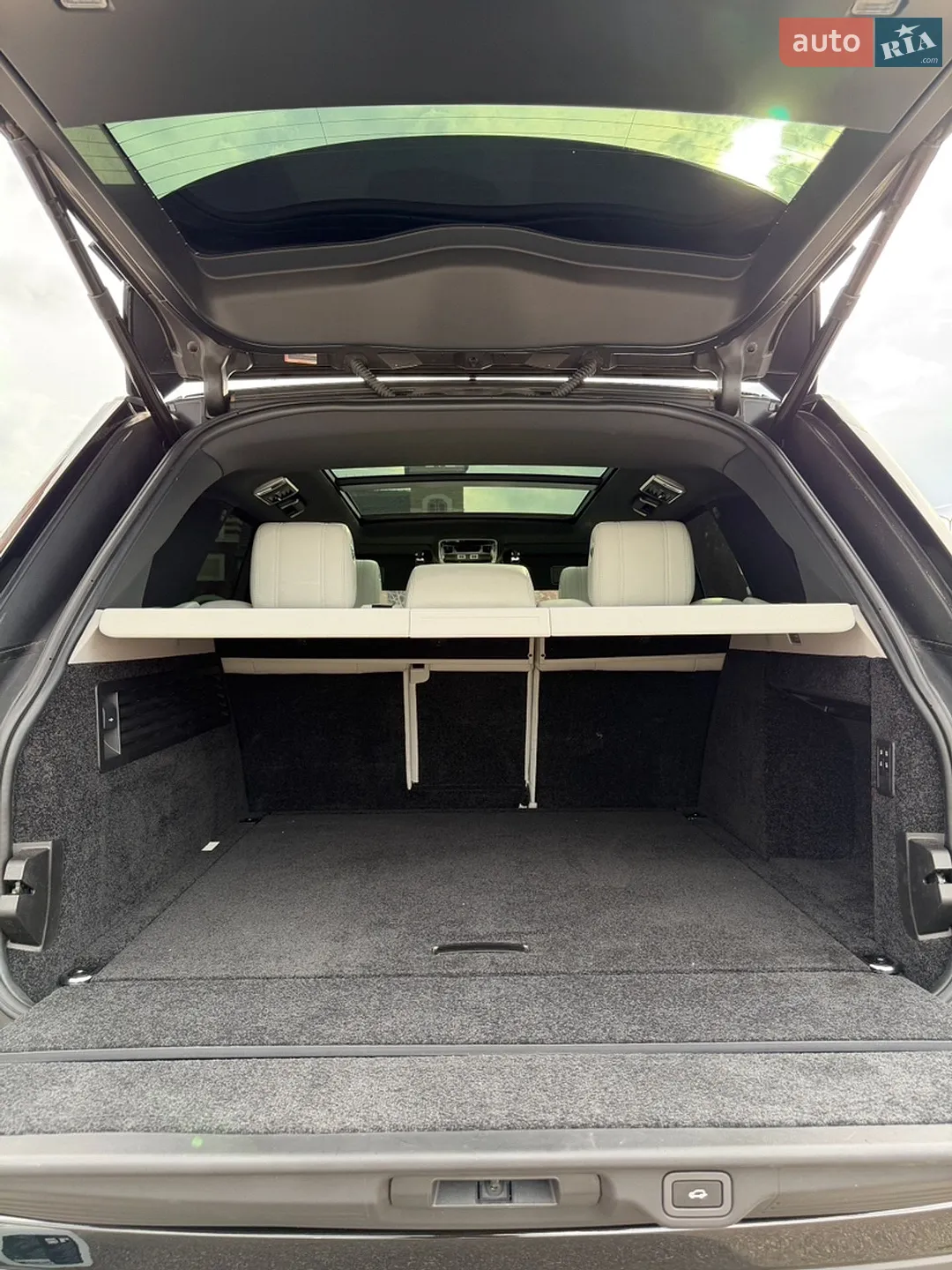 2015 Land Rover Range Rover - мініатюра 25