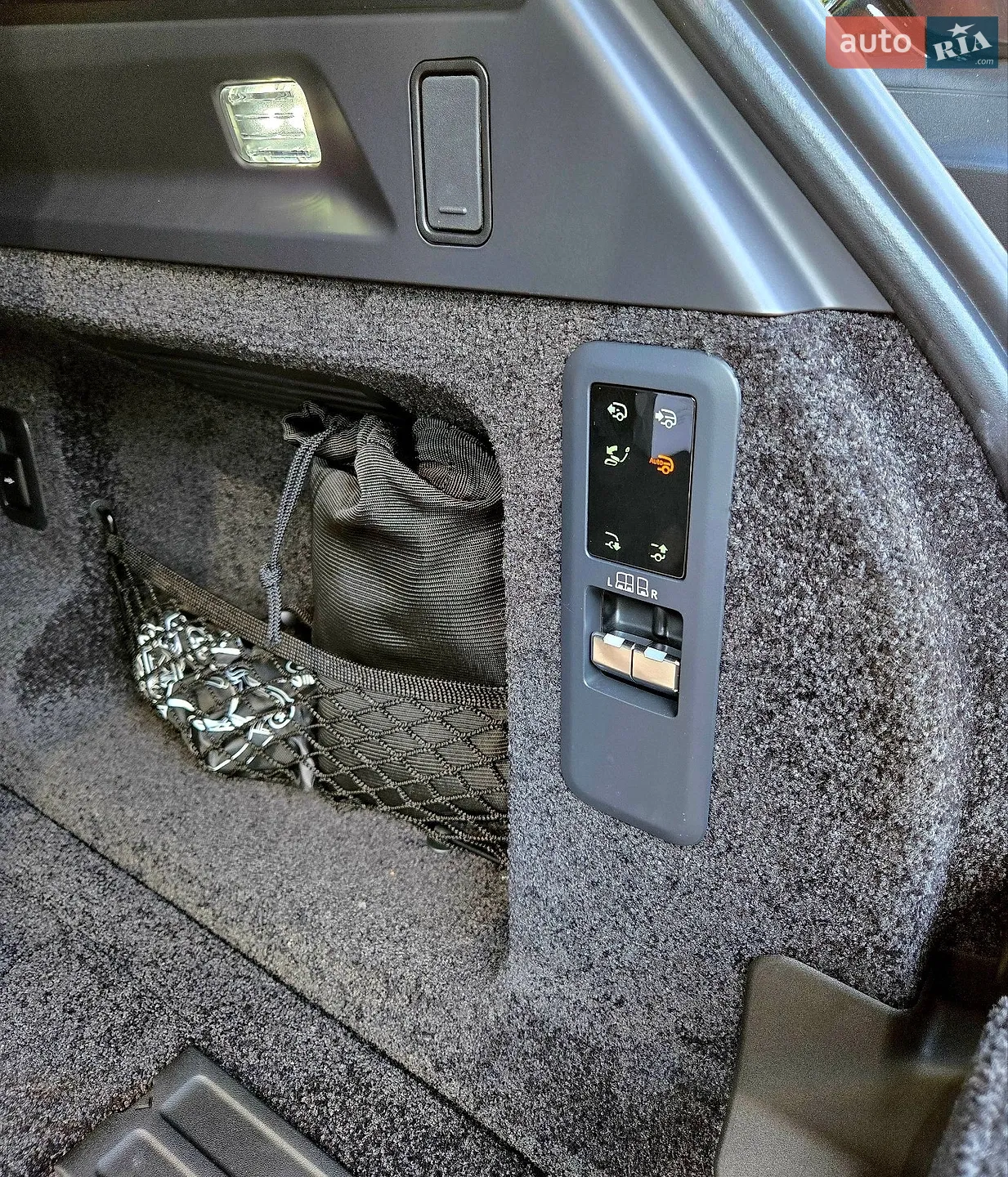 2025 Land Rover Range Rover - мініатюра 44
