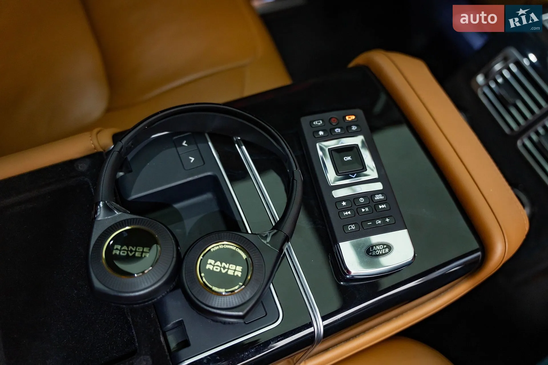 2019 Land Rover Range Rover - мініатюра 32