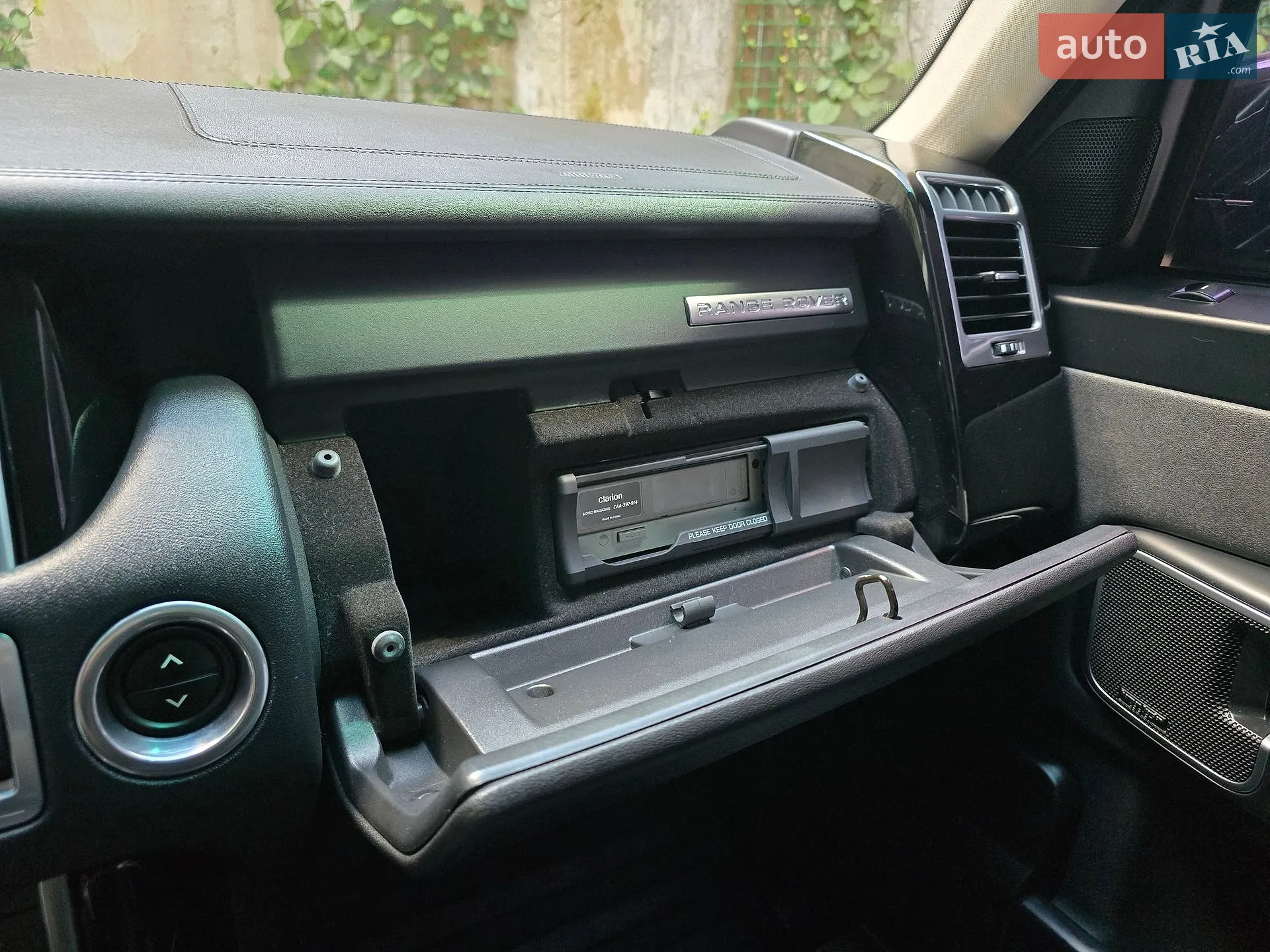 2010 Land Rover Range Rover - мініатюра 52